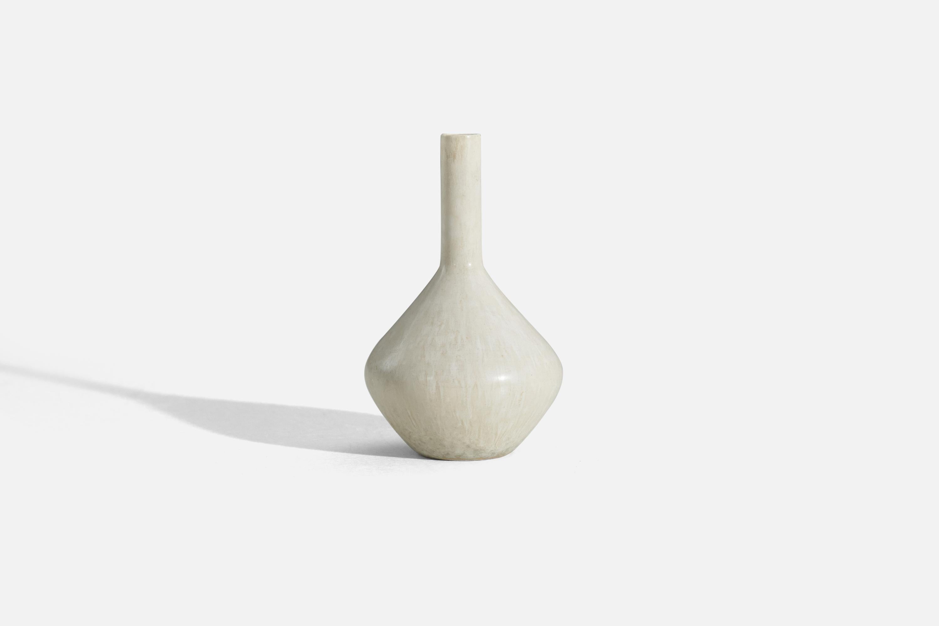 Swedish Carl-Harry Stålhane, Vase, White-Glazed Stoneware, Rörstrand, Sweden, 1960s For Sale