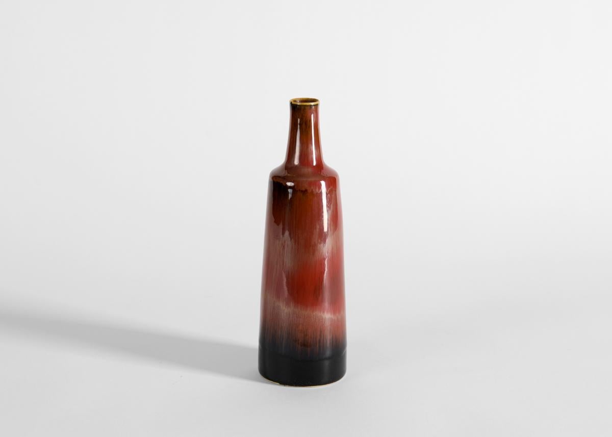 Suédois Carl-Henry Stalhane, vase en forme de bouteille émaillé de couleur moutarde, Suède, années 1960 en vente