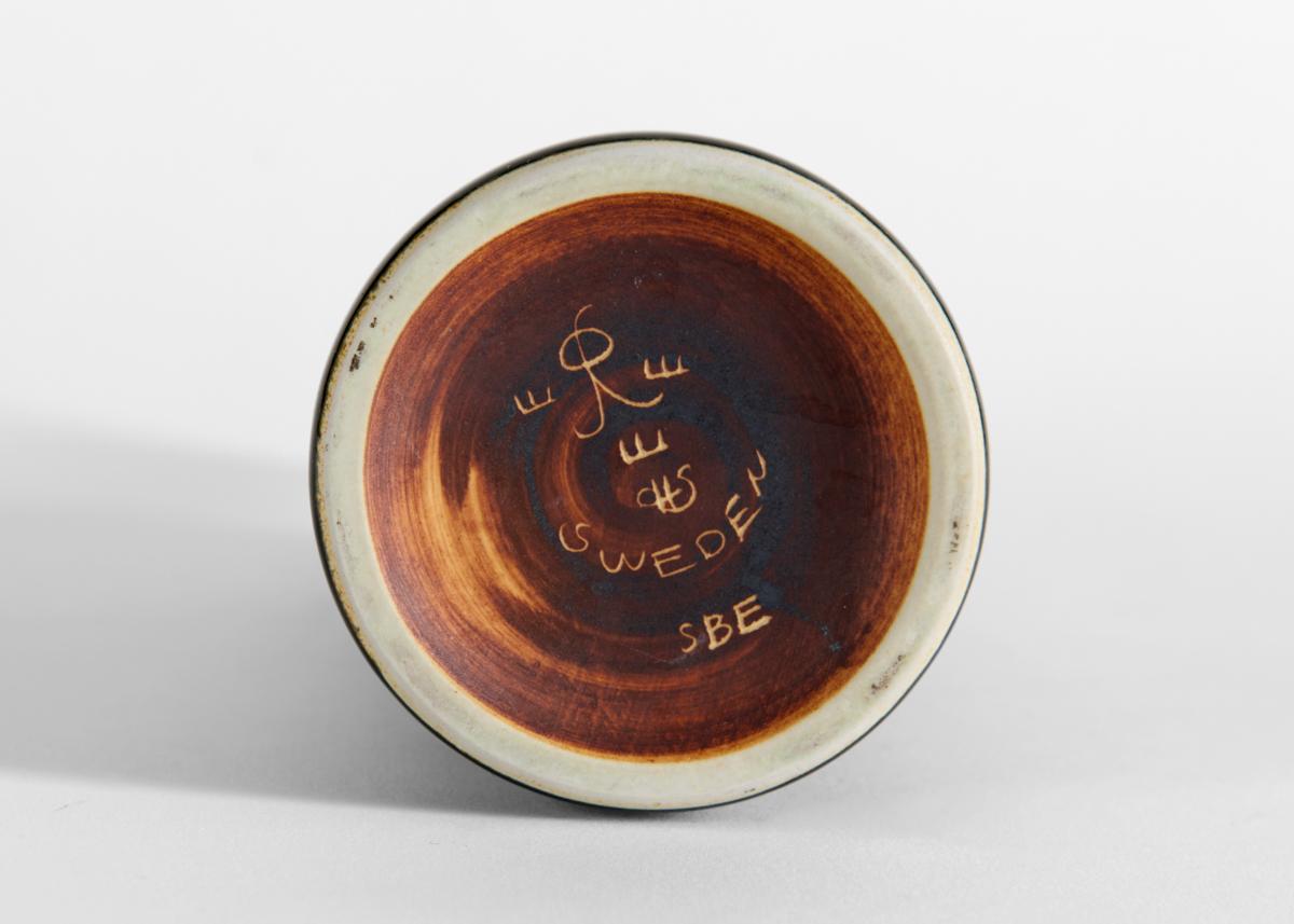 Suédois Carl-Henry Stalhane, Vase en forme de bouteille avec glaçure Brown/jaune, Suède, années 1960 en vente