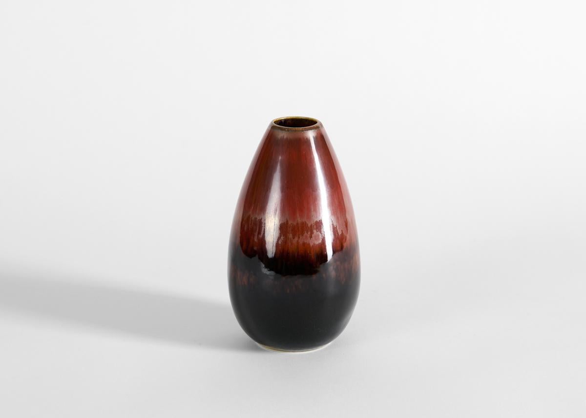 Carl-Henry Stalhane, Vase en forme de goutte à l'émail brun jaune, Suède, années 1960 Bon état - En vente à New York, NY