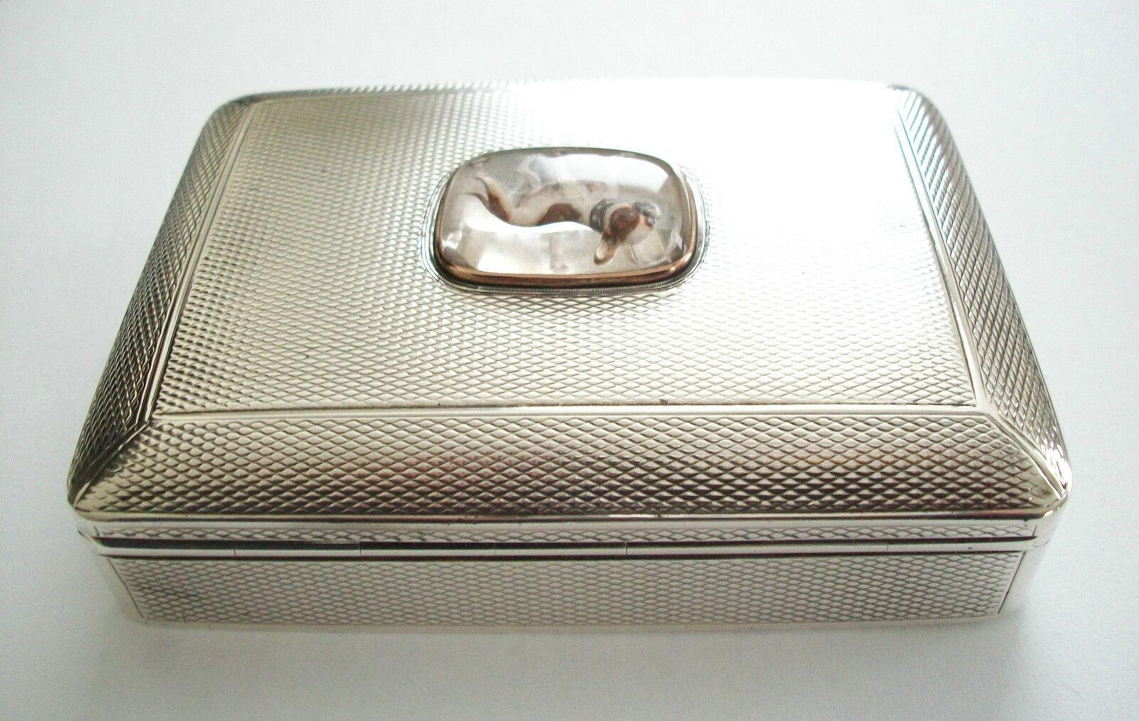CARL HIESS, Antique Silver & Gold Snuff Box with Blue Spinel, Austria, C.1880 In Good Condition For Sale In Chatham, ON