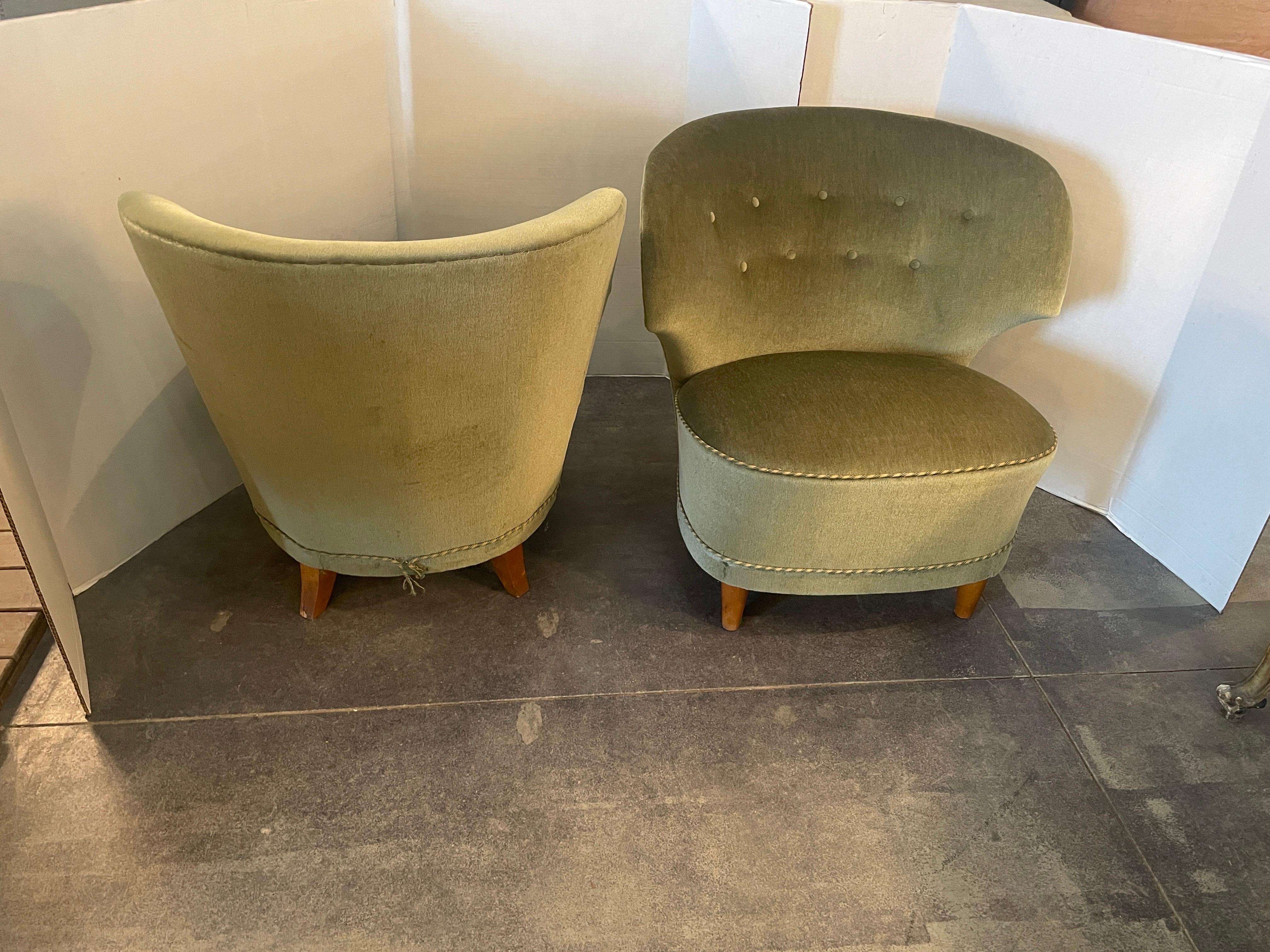 Carl-Johan Boman 1940's Mohair Tufted Stühle im Zustand „Gut“ im Angebot in Round Top, TX