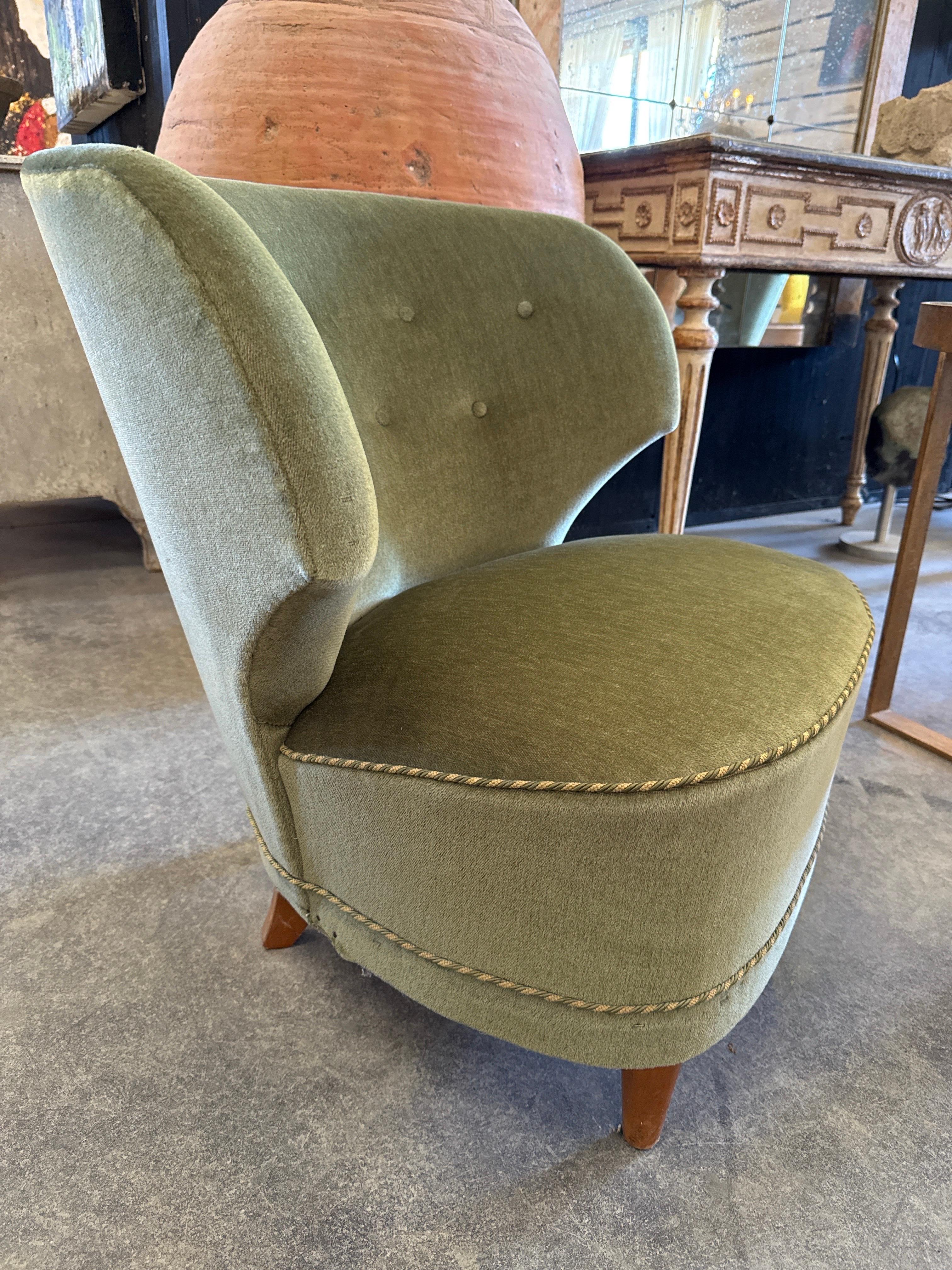 Carl-Johan Boman 1940's Mohair Tufted Stühle im Angebot 3