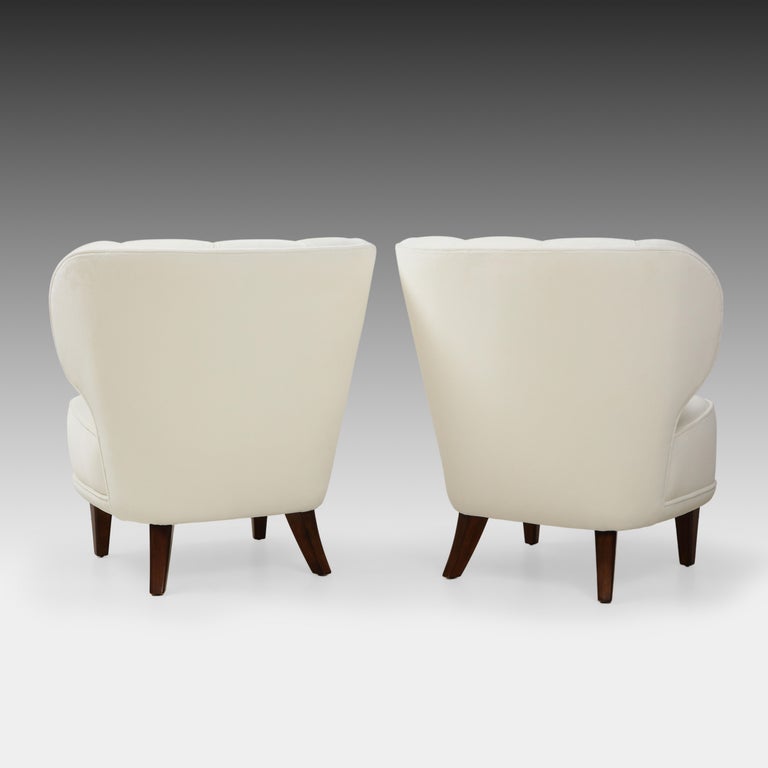 Carl-Johan Boman Rare Pair of Ivory Velvet Tufted Easy Chairs, Finland, 1940s For Sale 1
