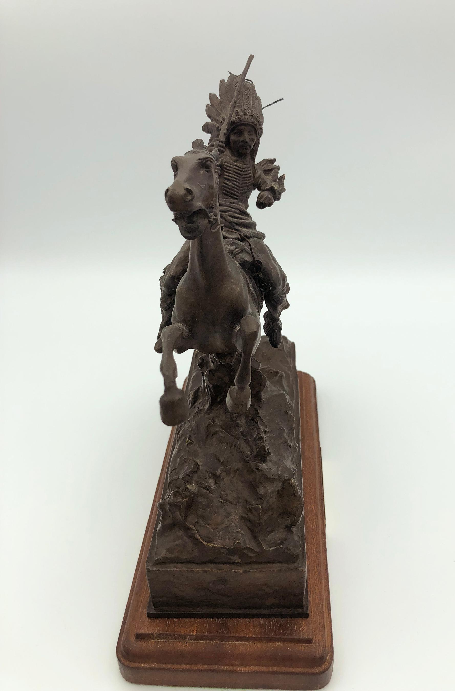 Going into Battle - Gold Figurative Sculpture by Carl Kauba