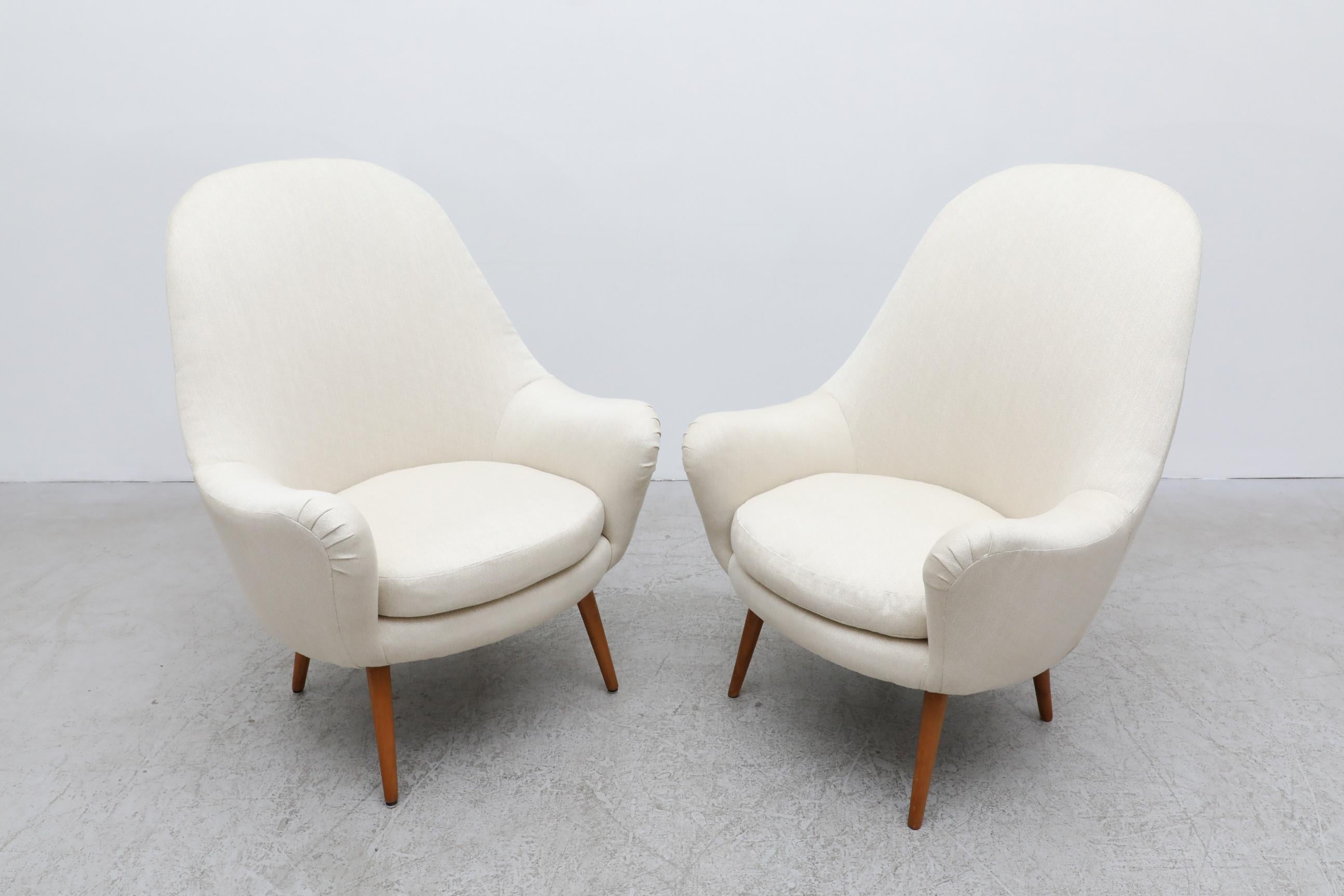 Carl Malmsten 'Attr' White Upholstered Tall Swedish Lounge Chairs w/ Wood Legs For Sale 11