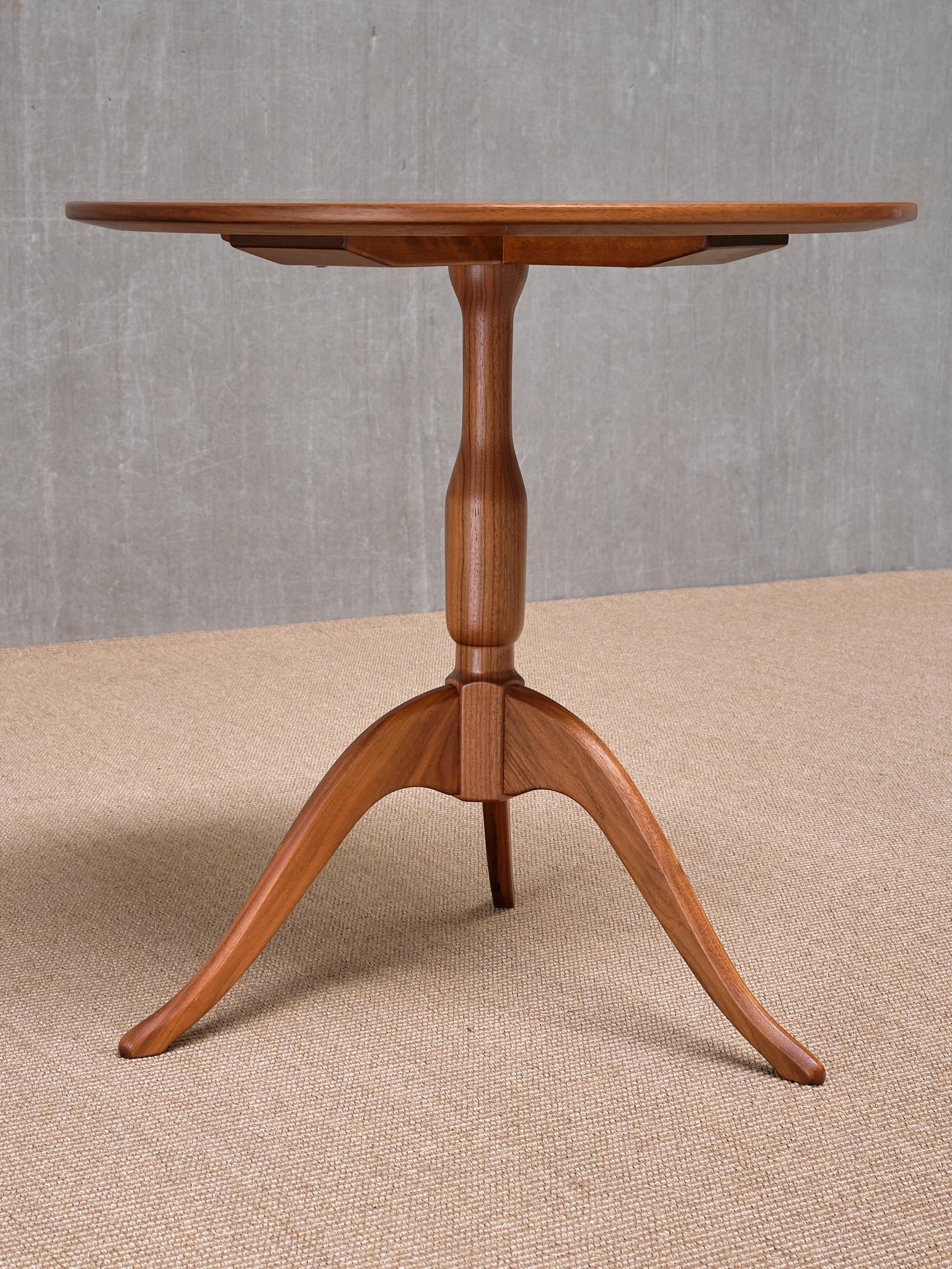 Carl Malmsten 'Båstad' Side Table in Mahogany, Erik Johansson, Sweden For Sale 1