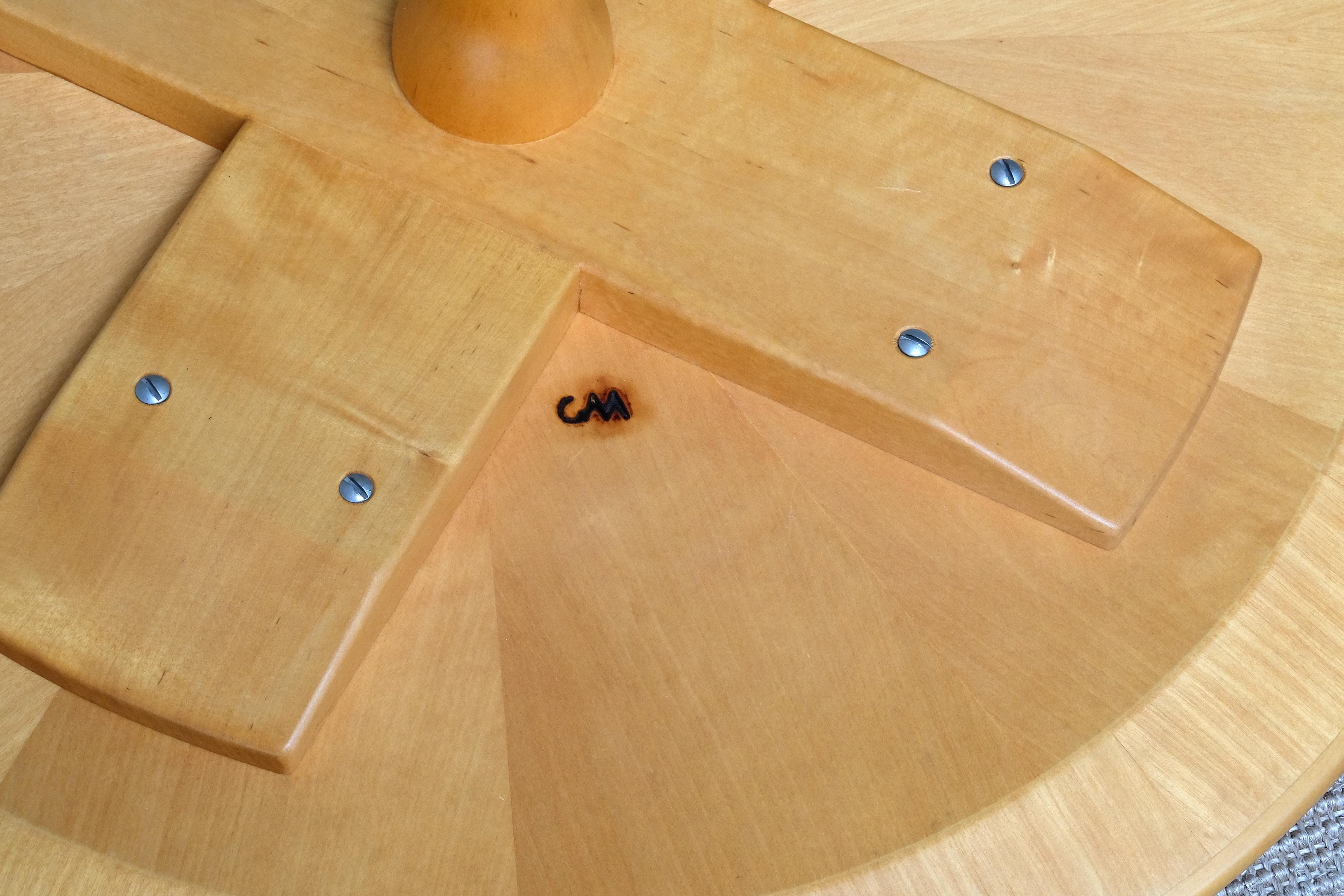 Table d'appoint Carl Malmsten 'Berg' à trois pieds en bouleau Masur, Suède, années 1950 en vente 5
