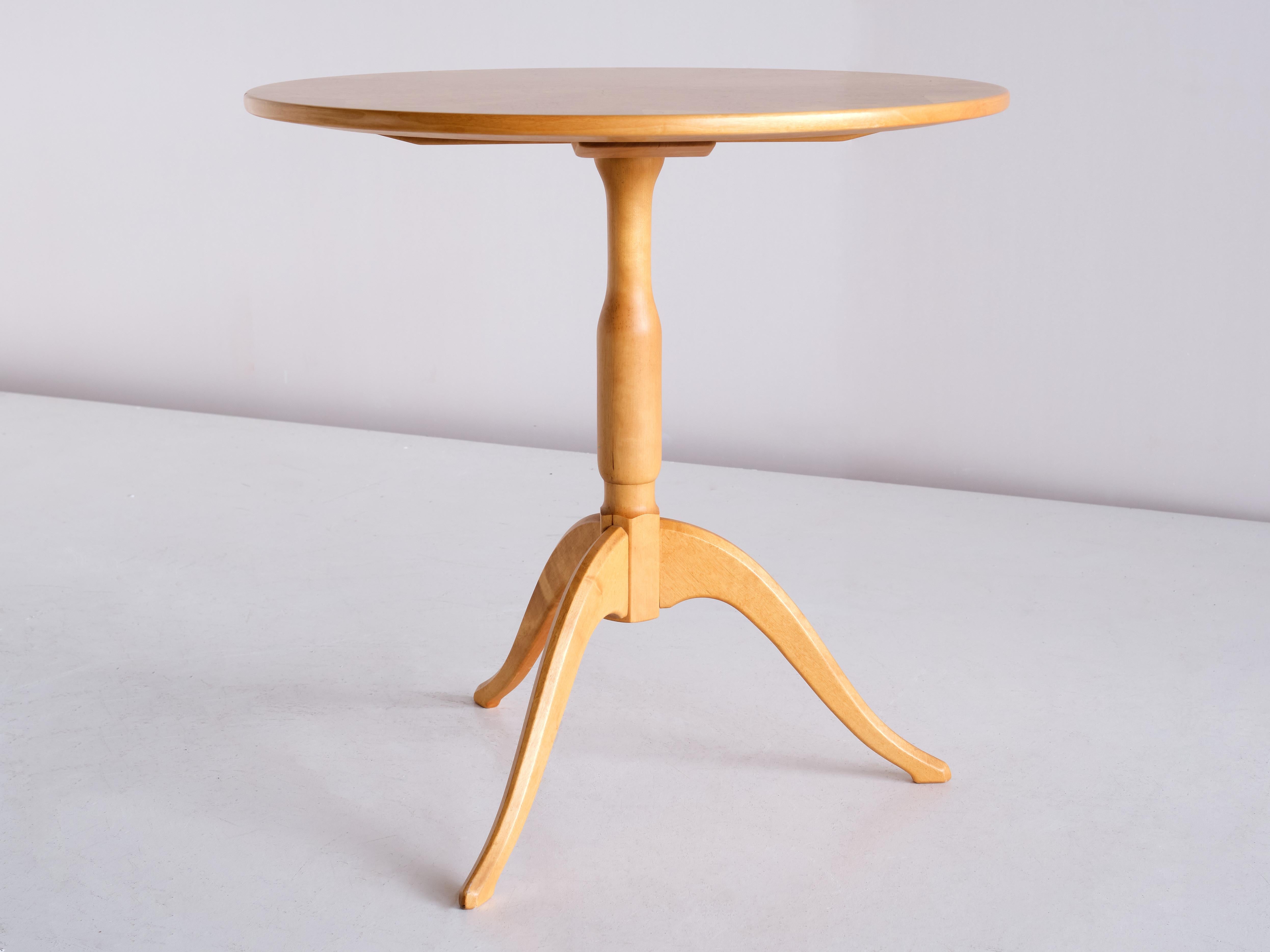 Scandinavian Modern Carl Malmsten 'Berg' Three Legged Side Table in Masur Birch, Sweden, 1950s