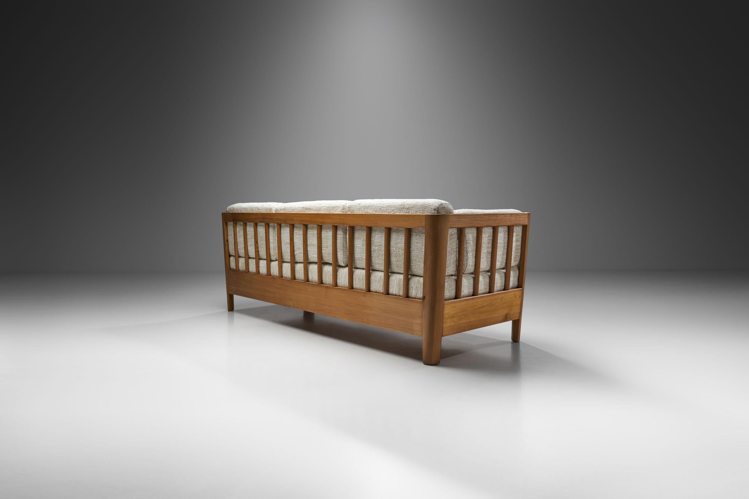 Mid-20th Century Carl Malmsten Early Pine Sofa Bed, Sweden, 1940s