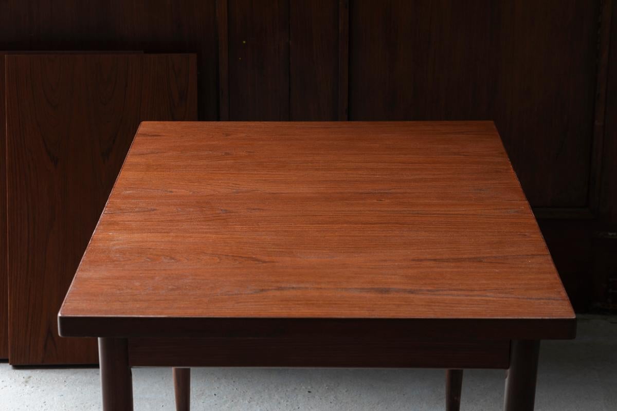 Extendable dining table in teak wood, rectangular design 4