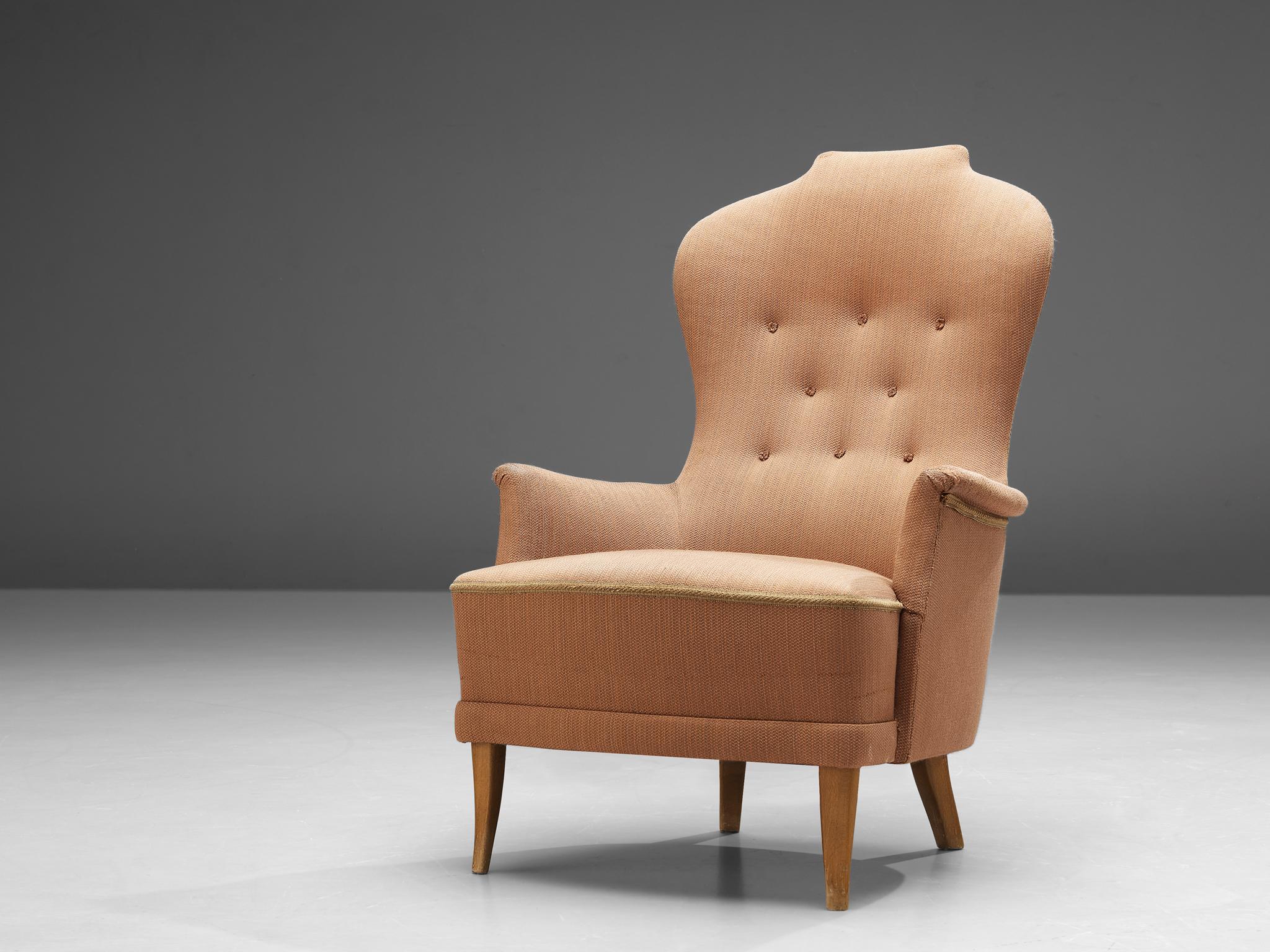 Carl Malmsten pour O. H. Sjögren, chaise longue, modèle 'Farmor', tissu, bois, Suède, design 1956, réalisé 1984

Dans les années 1950, le designer de meubles suédois Carl Malmsten a collaboré avec de petites entreprises locales pour produire ses