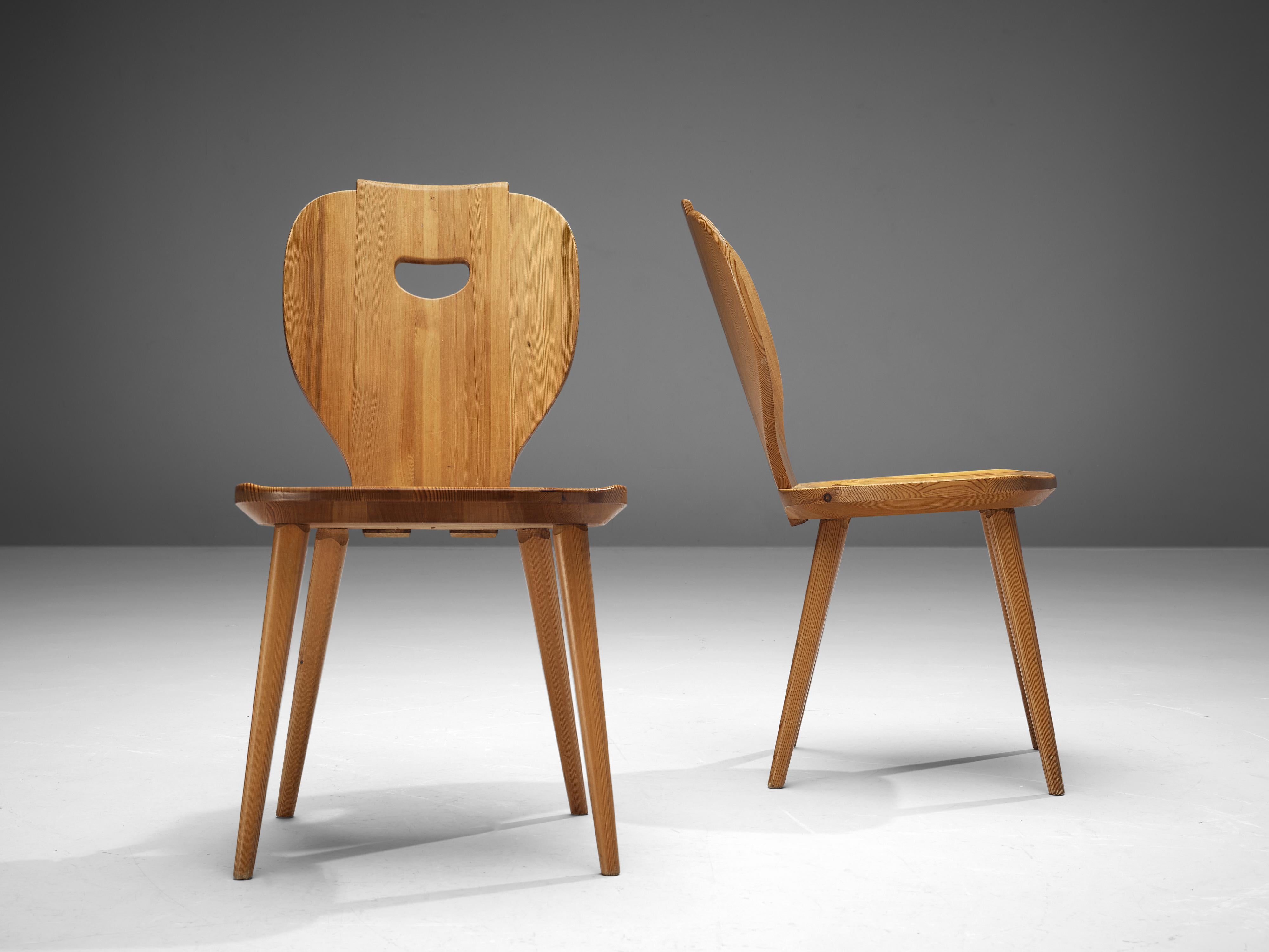 Carl Malmsten for Svensk Fur Set of Four 'Sörgården' Dining Chairs in Solid Pine For Sale 4