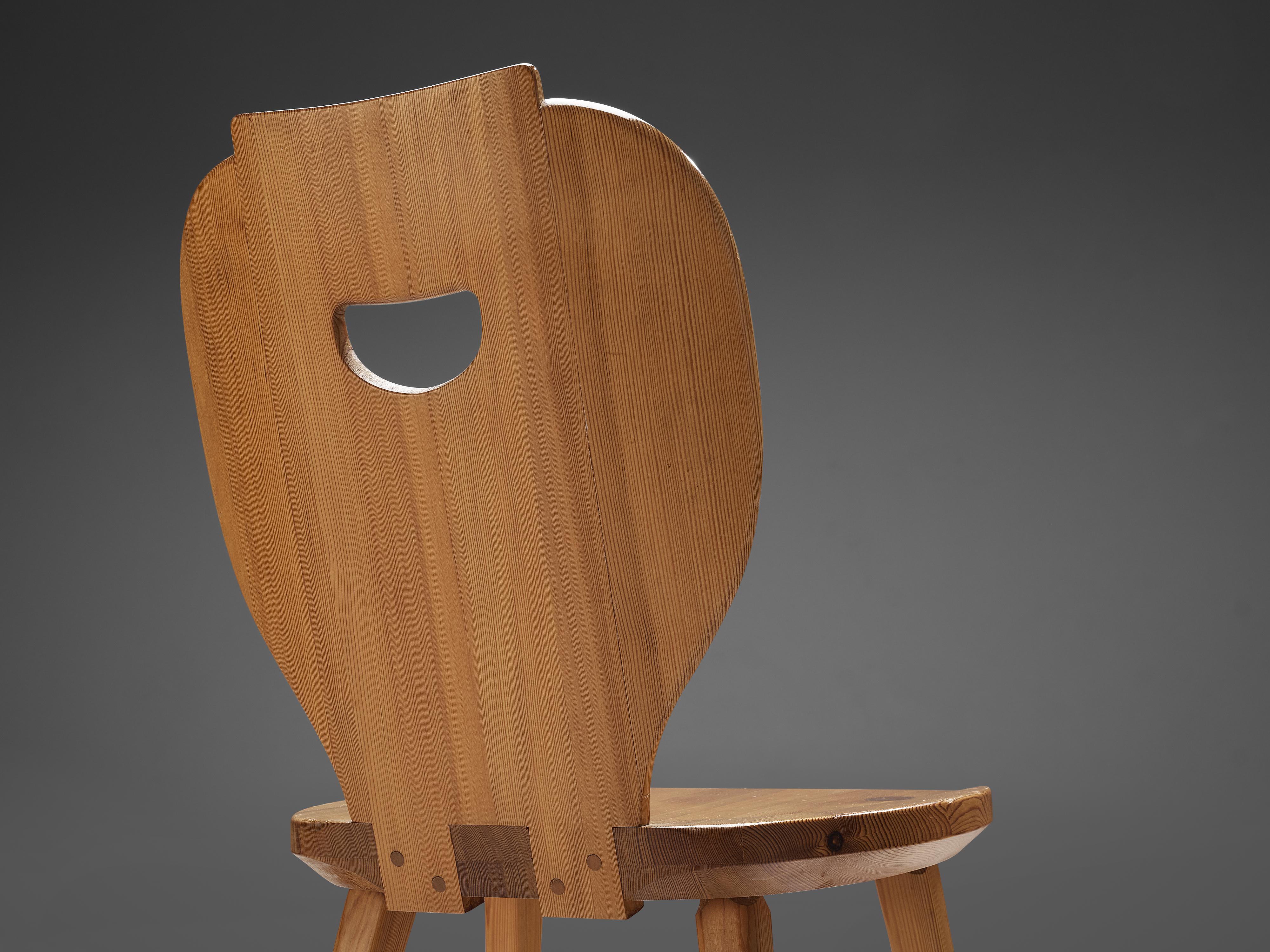 Carl Malmsten for Svensk Fur Set of Four 'Sörgården' Dining Chairs in Solid Pine For Sale 5