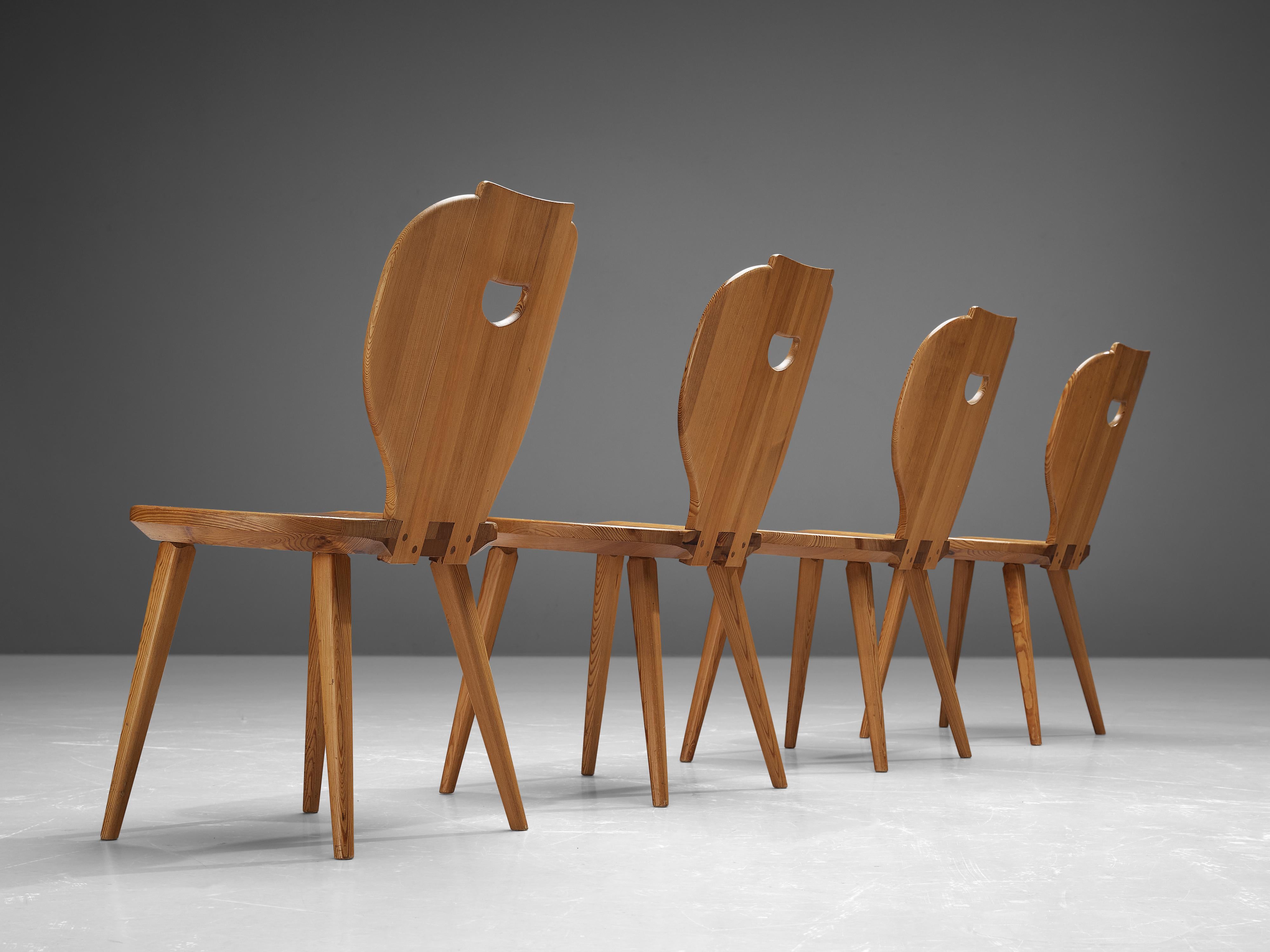 Carl Malmsten for Svensk Fur Set of Four 'Sörgården' Dining Chairs in Solid Pine In Good Condition For Sale In Waalwijk, NL