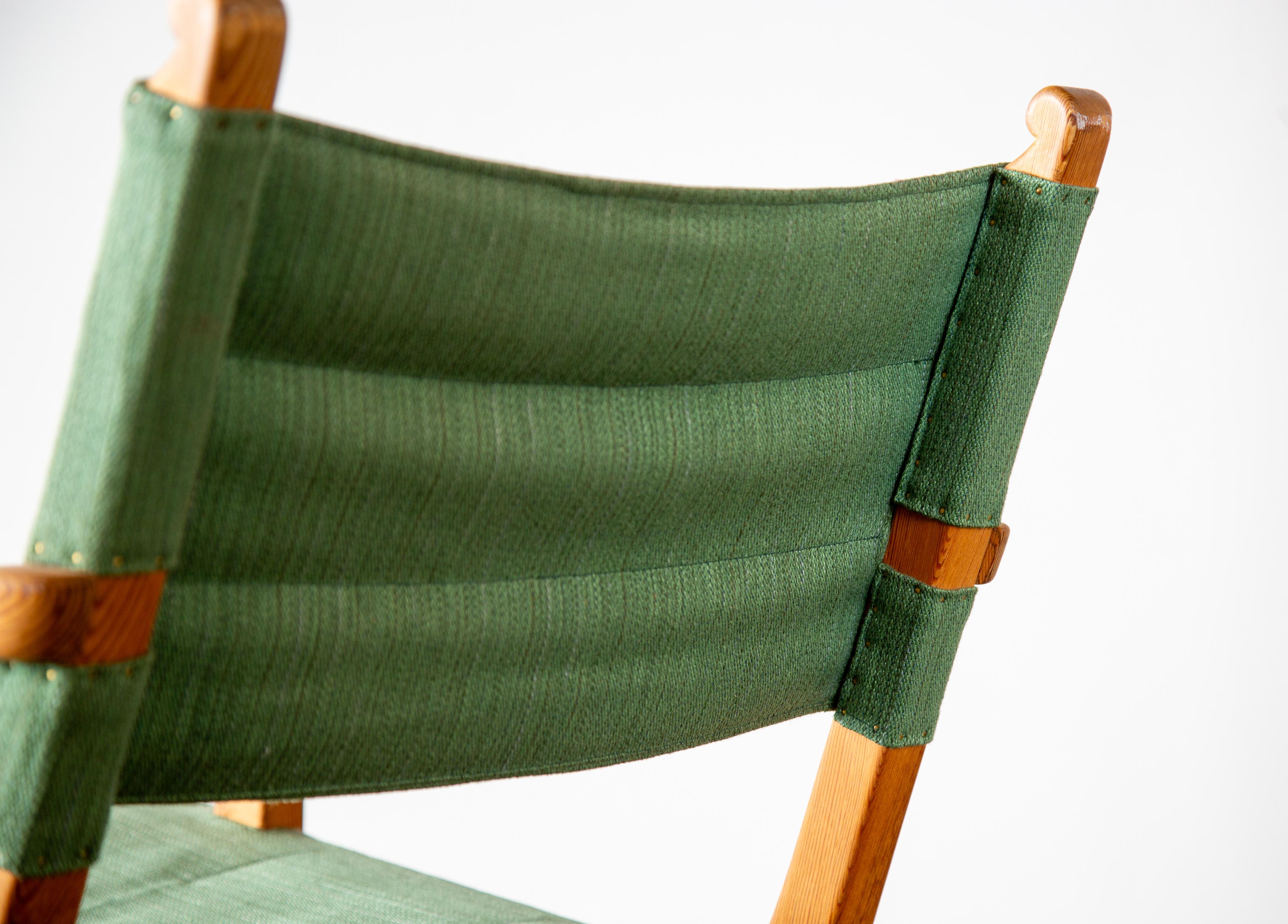 Carl Malmsten Hangsits Sessel aus massivem Kiefernholz und grünem Stoff ca. 1947 im Angebot 1