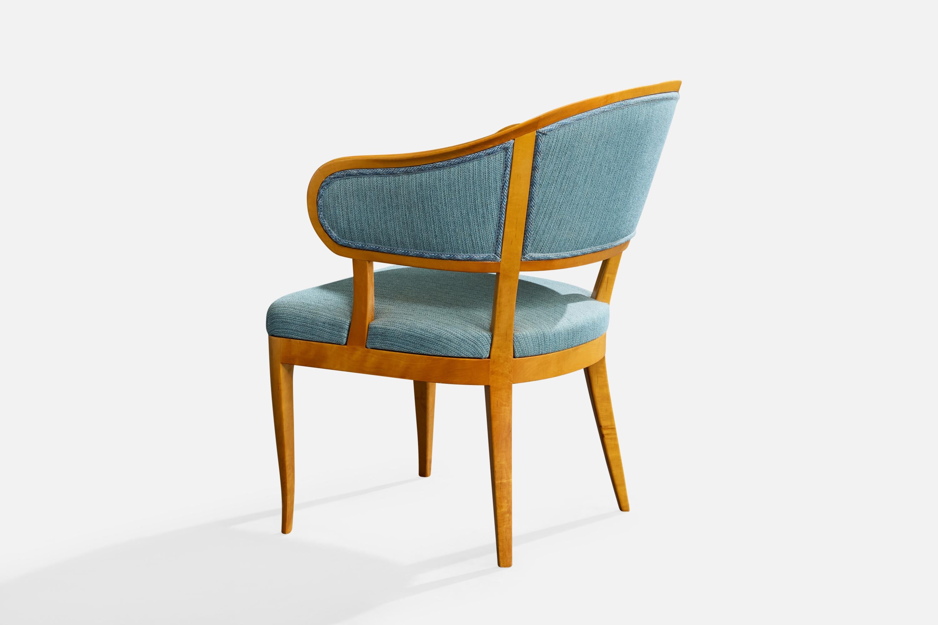 Metà XX secolo Carl Malmsten, Lounge Chairs, Birch, Fabric, Sweden, 1950s in vendita