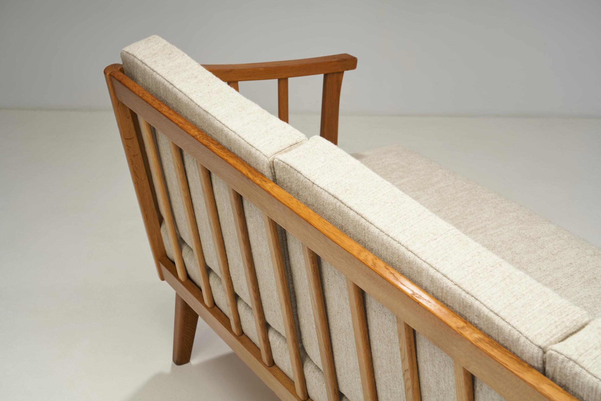 20ième siècle Canapé « Visings » en chêne de Carl Malmsten pour O.H. Sjgren, Suède, années 1960 en vente