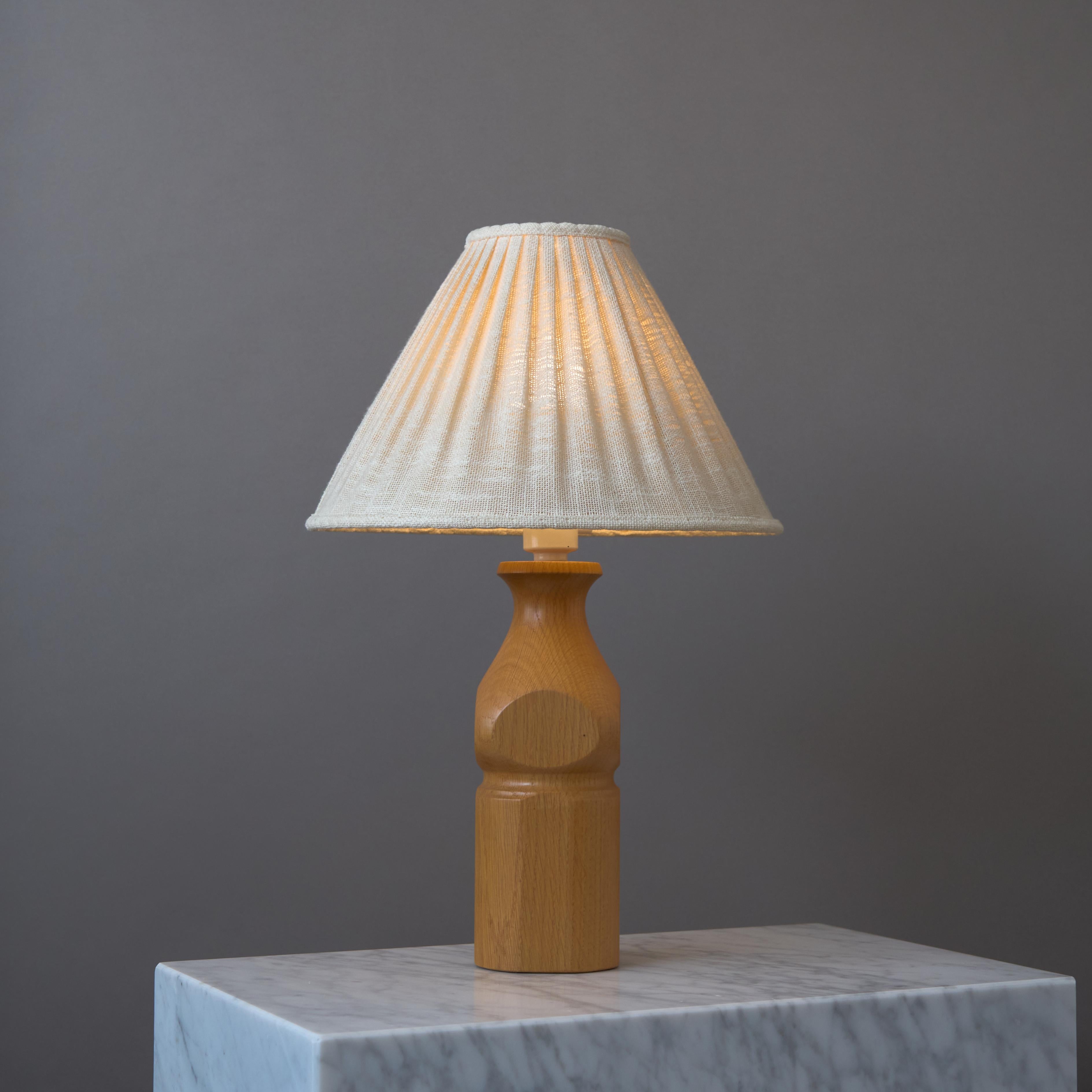 Mid-Century Modern Carl Malmsten Oak Wood Table Lamp 'Karin'. Sweden, 1960s. For Sale