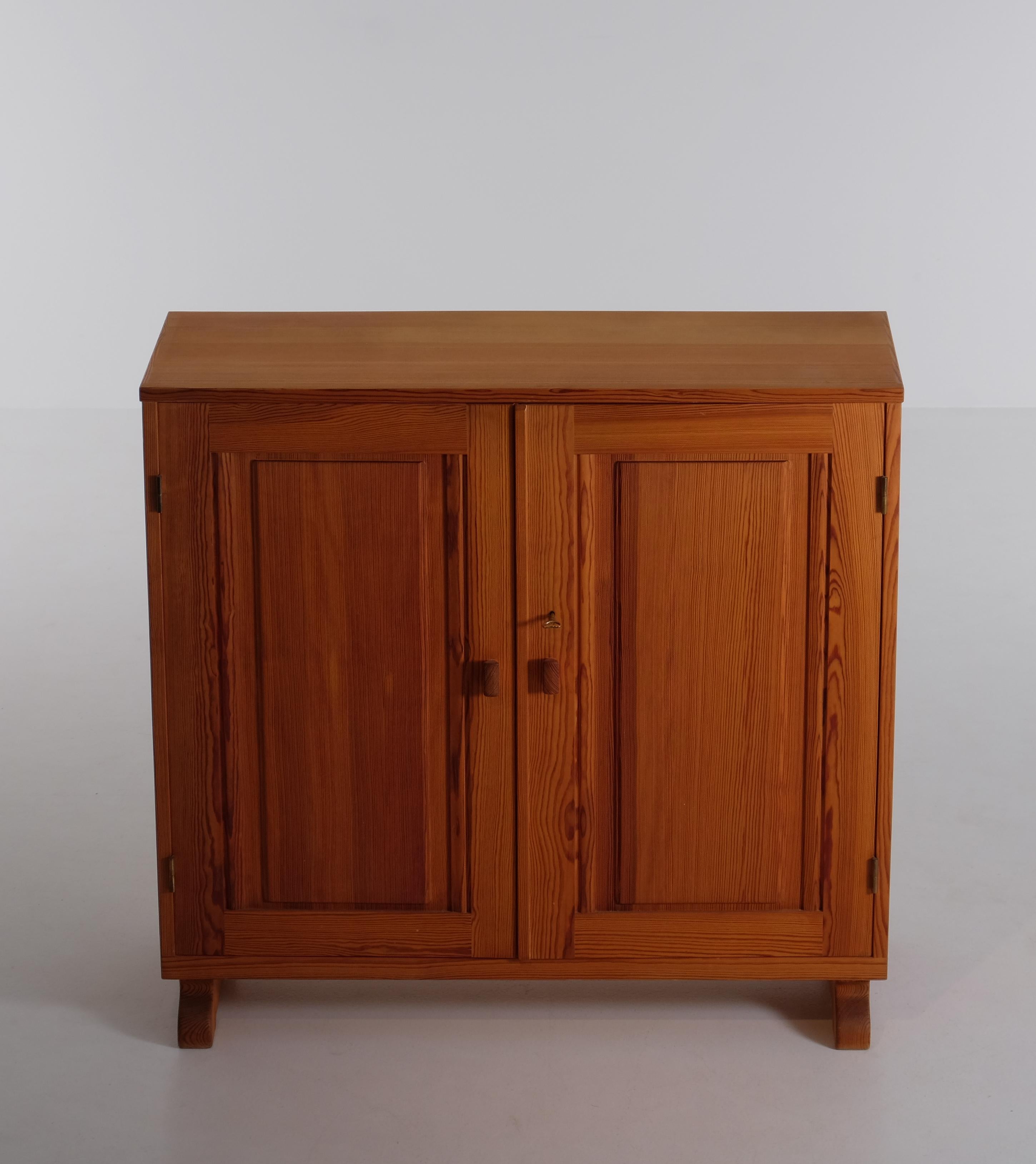 Armario de pino Carl Malmsten, Suecia, años 50 Pino en venta