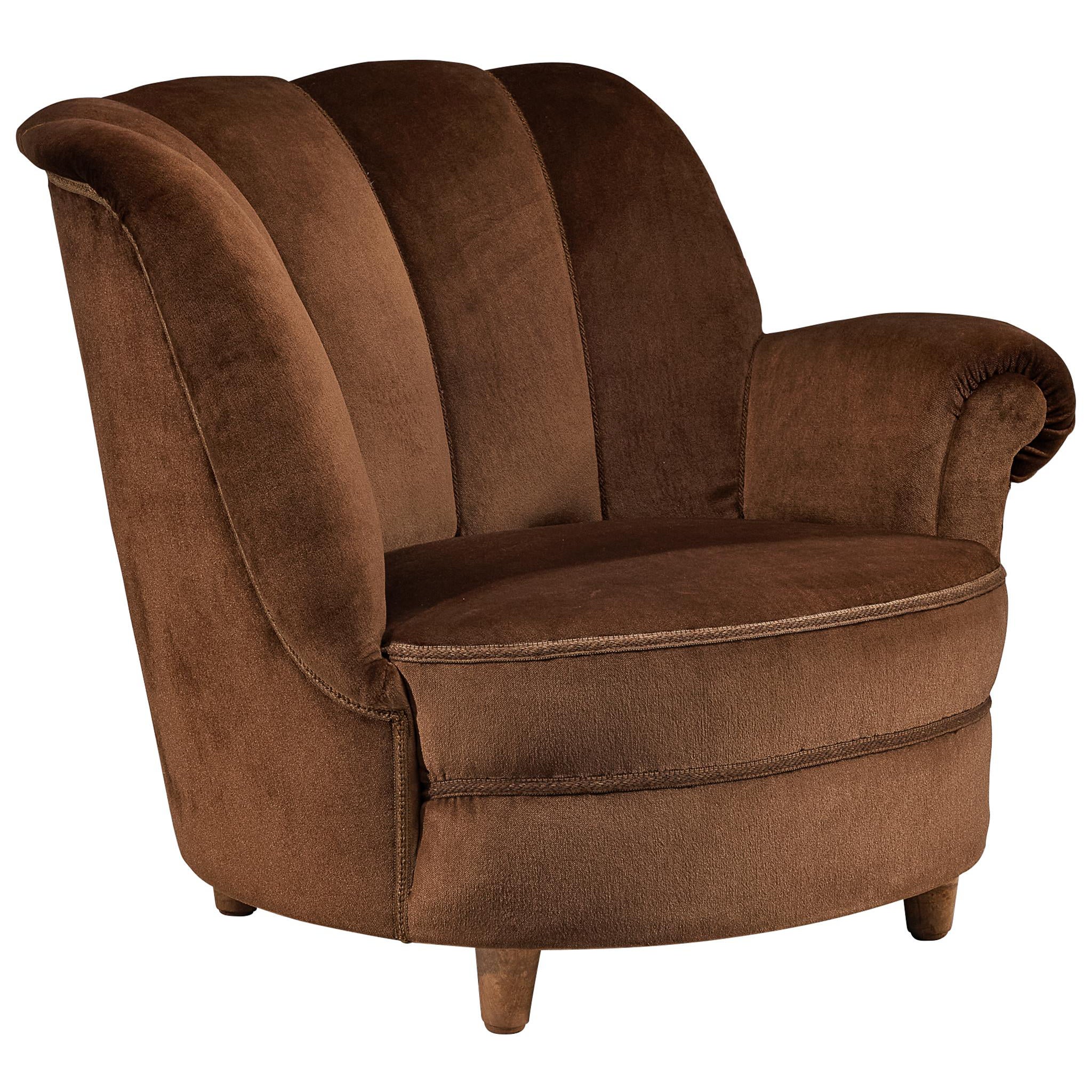 What are bedroom lounge chairs called?