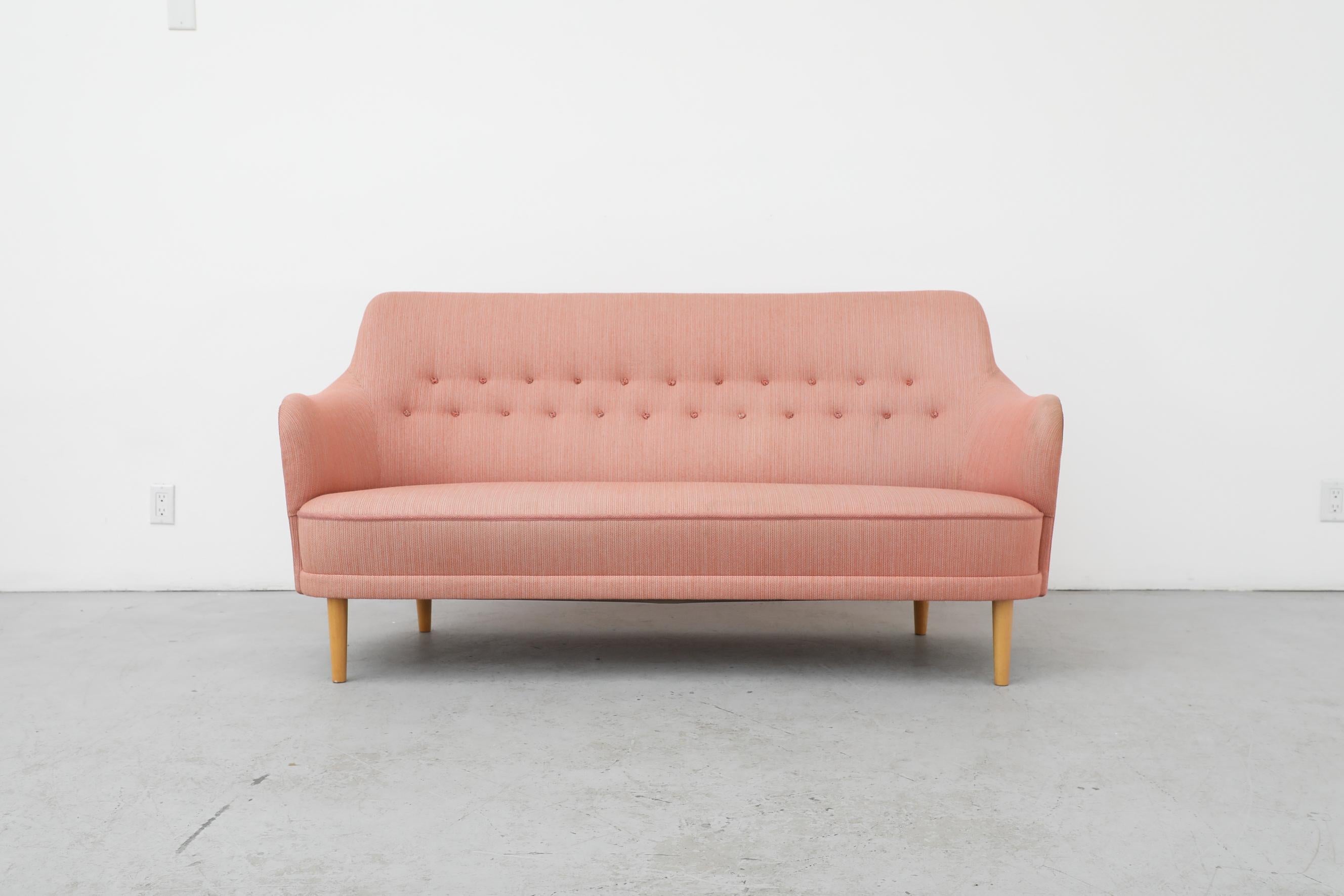 Vintage ‘Samsas’ pink sofa designed by Carl Malmsten for O.H. Sjögren. In good condition with wood in original condition showing visible signs of wear consistent with its age and use. The upholstery was done by previous owner and shows some use.