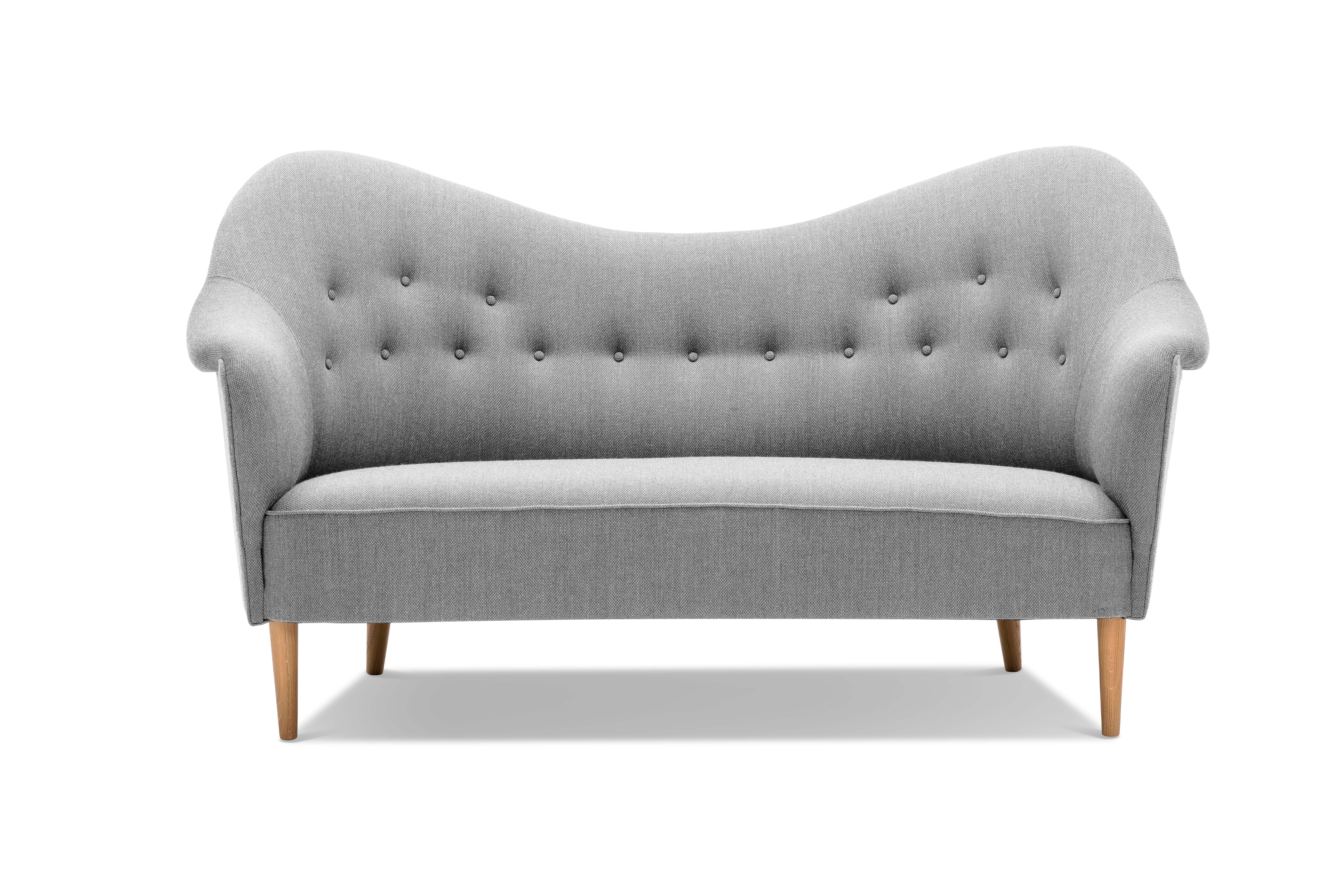 The sofa Samspel was designed by Carl Malmsten in 1956 and was then produced by the furniture company AB Record in Bollnäs. After many years of hibernation, O.H. Sjögren resumed production of the sofa in 2016. The sofa was displayed at the Stockholm
