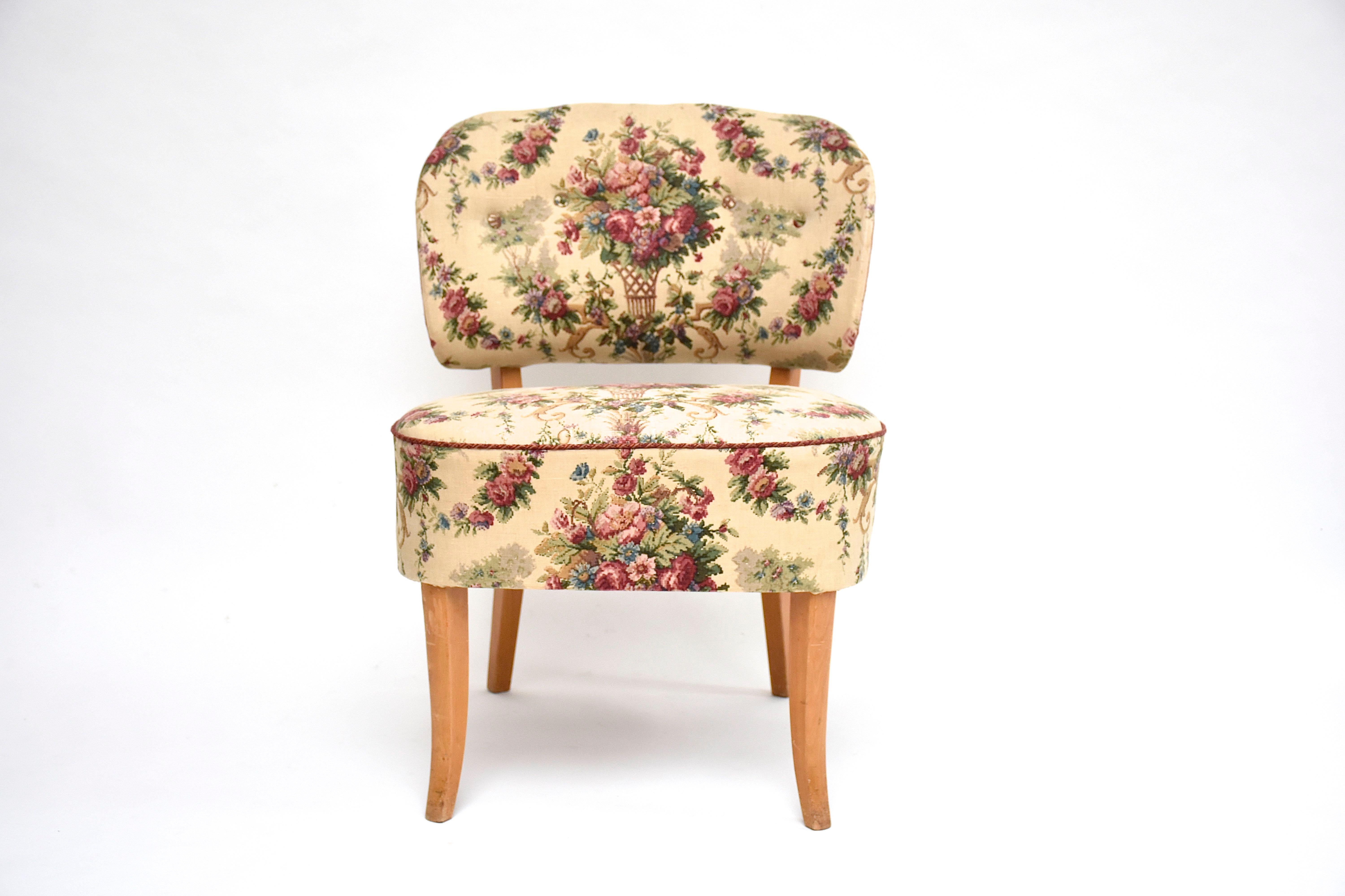 20th Century Carl Malmsten Scandinavian modern easy chair 'Gamla Berlin', Sweden ca. 1940 For Sale