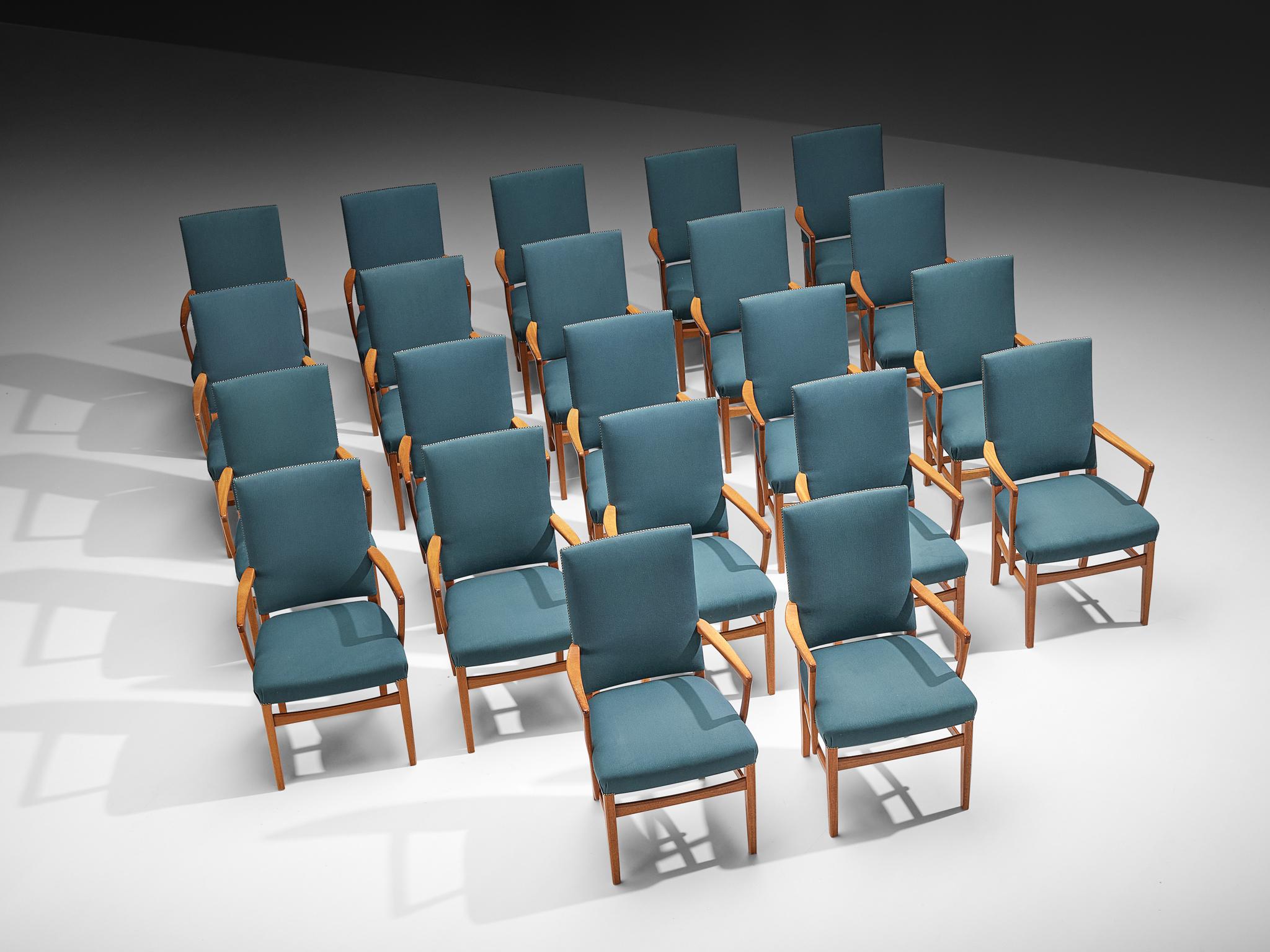Carl Malmsten Ensemble de douze fauteuils en teck et tapisserie vert-bleu en vente 5
