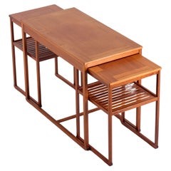 Tables gigognes "Släden" de Carl Malmsten, 1960
