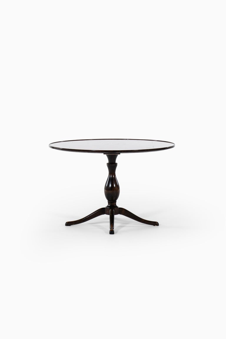 Neoclassical Carl Malmsten Table Produced by Nordiska Kompaniet in Sweden For Sale