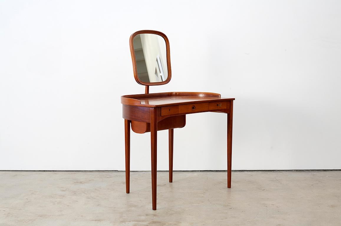 Carl Malmsten Vanity Table with Mirror In Excellent Condition In New York, NY