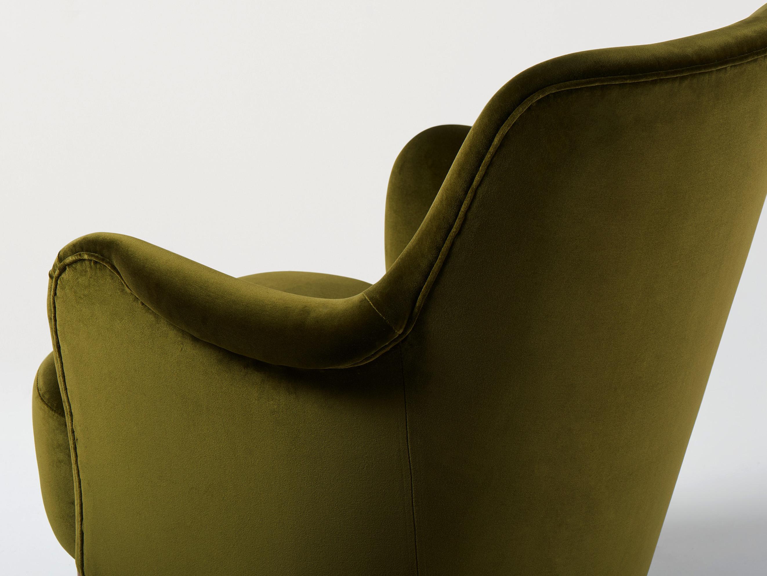 Carl Malmsten Vintage 1950s Samsas Chairs in Moss Green Velvet In Excellent Condition For Sale In London, England