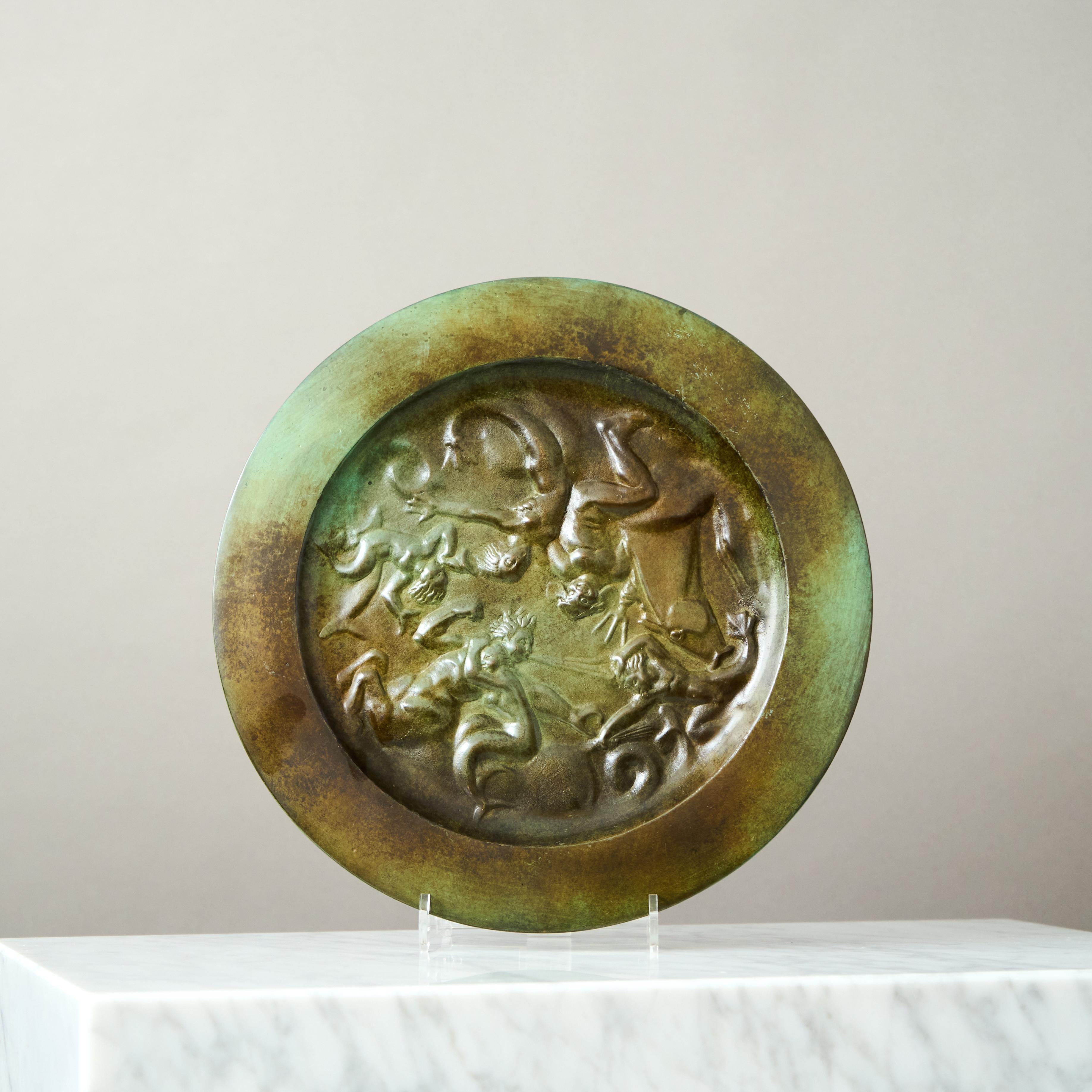 A beautiful Art Deco / Swedish Grace bronze dish with amazing patina. 
'Vindarnas Lek' ('Play of the Winds') designed by famous Swedish sculptor Carl Milles and produced by GAB Guldsmedsaktiebolaget in Sweden, 1930s.  

Great condition, only a few