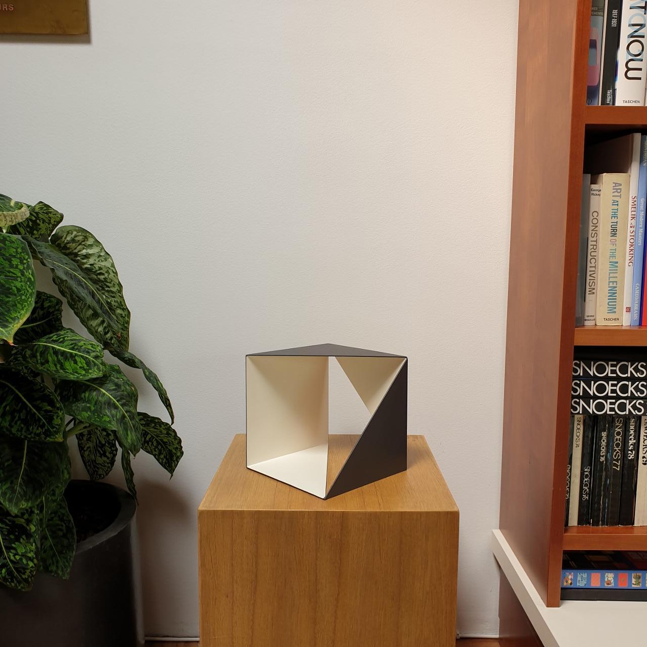 Steel 67 - contemporary modern abstract geometric sculpture - Sculpture by Carl Möller