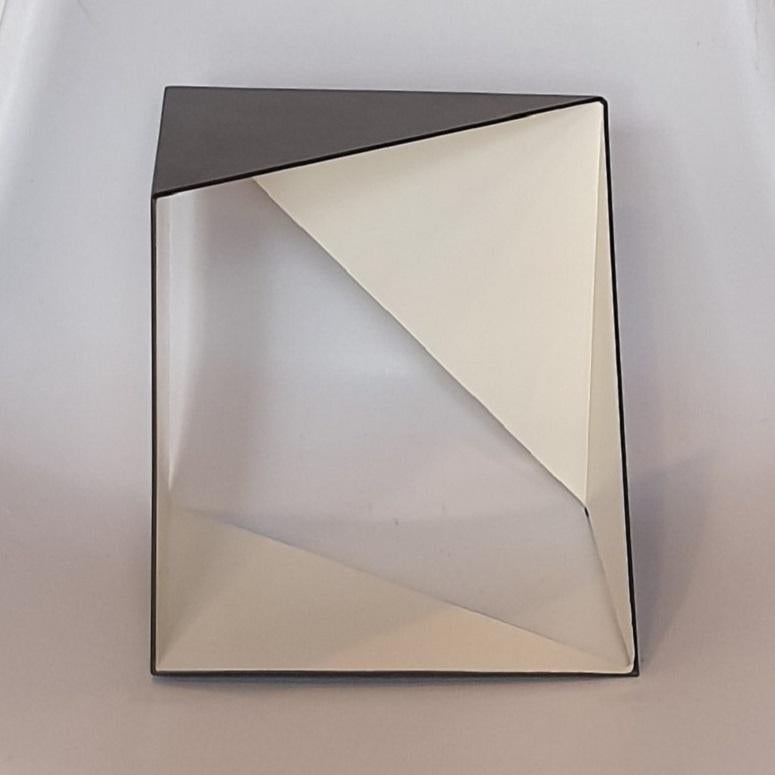 Carl Möller Abstract Sculpture - Steel 67 - contemporary modern abstract geometric sculpture