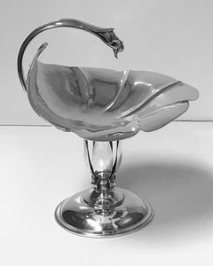 Grande compote en argent sterling Carl Paul Petersen:: Montréal:: vers 1940