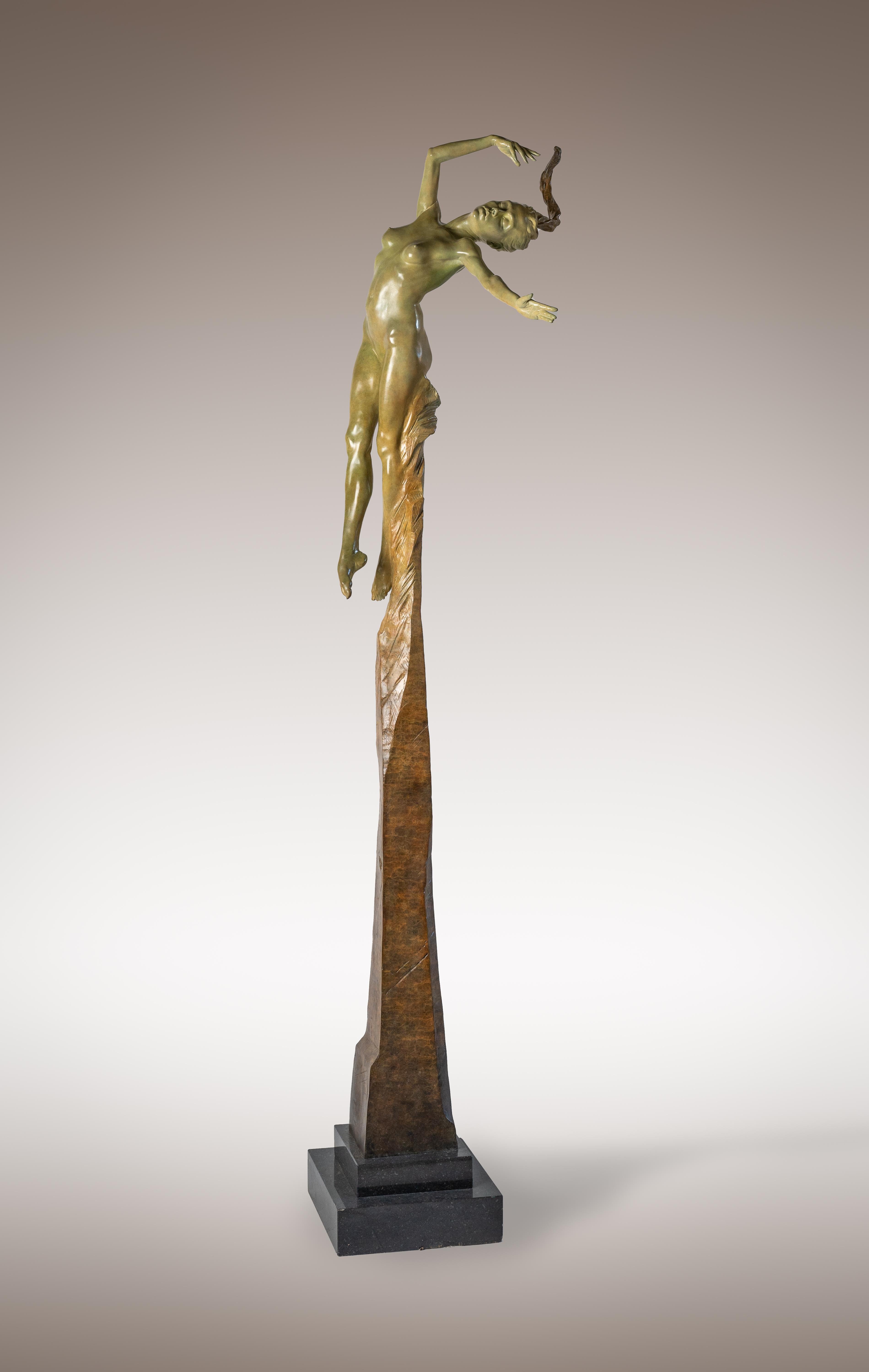 Nu contemporain, sculpture figurative en bronze Athéna - La déesse de la sagesse en vente 2