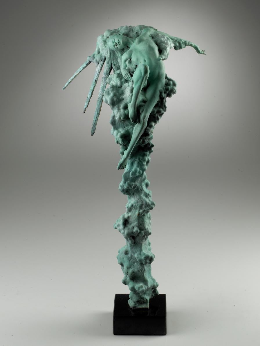 Carl Payne Figurative Sculpture – Zeitgenössische figurative Skulptur einer Frau auf einer Wolke, „Sunburst“ 