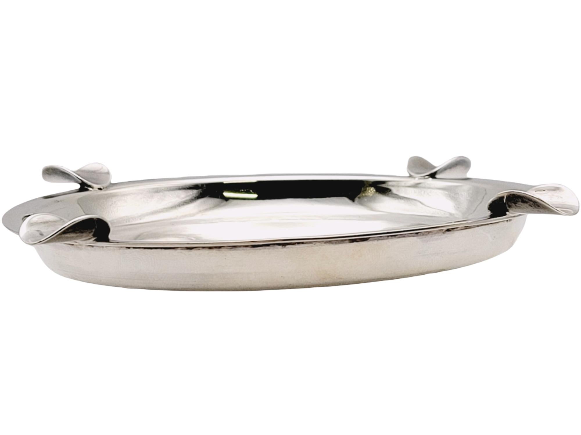 Carl Poul Petersen Polished Modern Ashtray in Sterling Silver, circa 1940-1970 For Sale 6