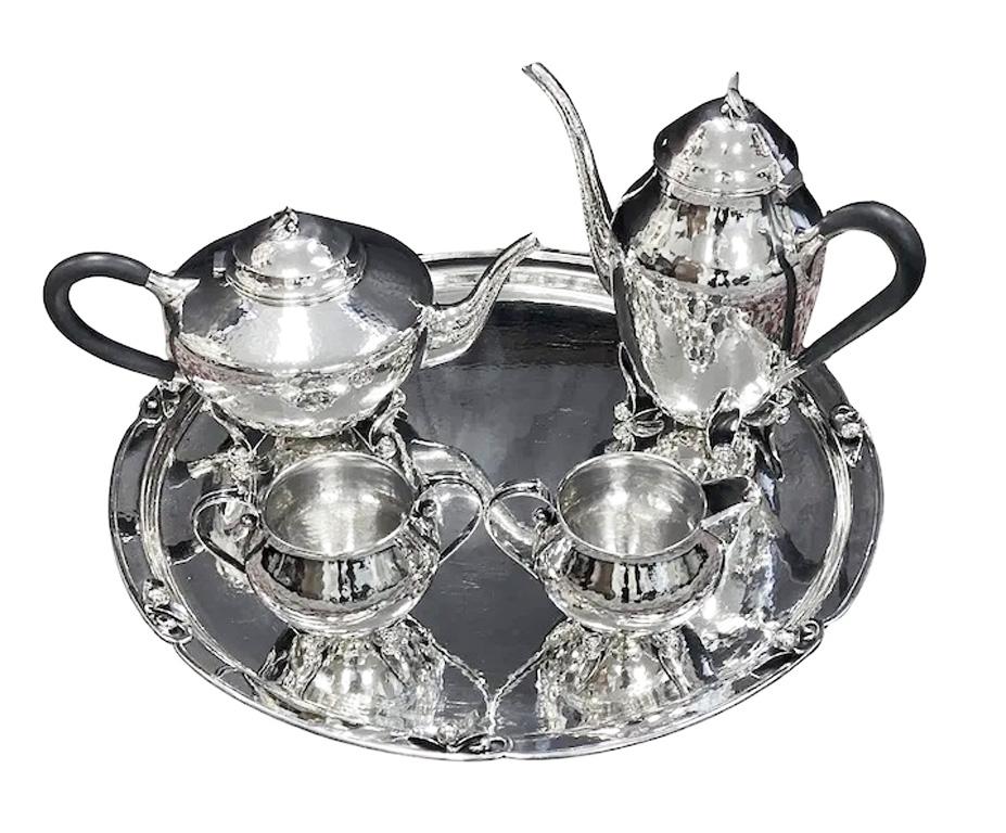 Set da tè e caffè in argento sterling di Carl Poul Petersen con vassoio C.C. 1930 in vendita 5