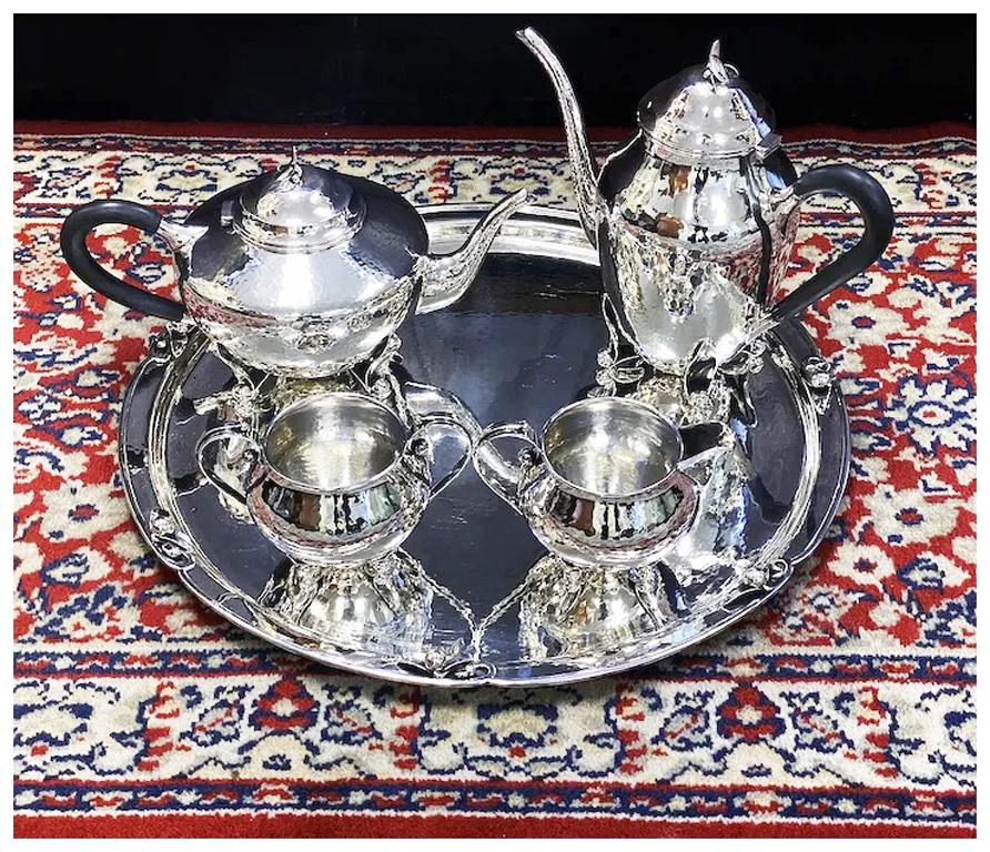 Set da tè e caffè in argento sterling di Carl Poul Petersen con vassoio C.C. 1930 in vendita 9