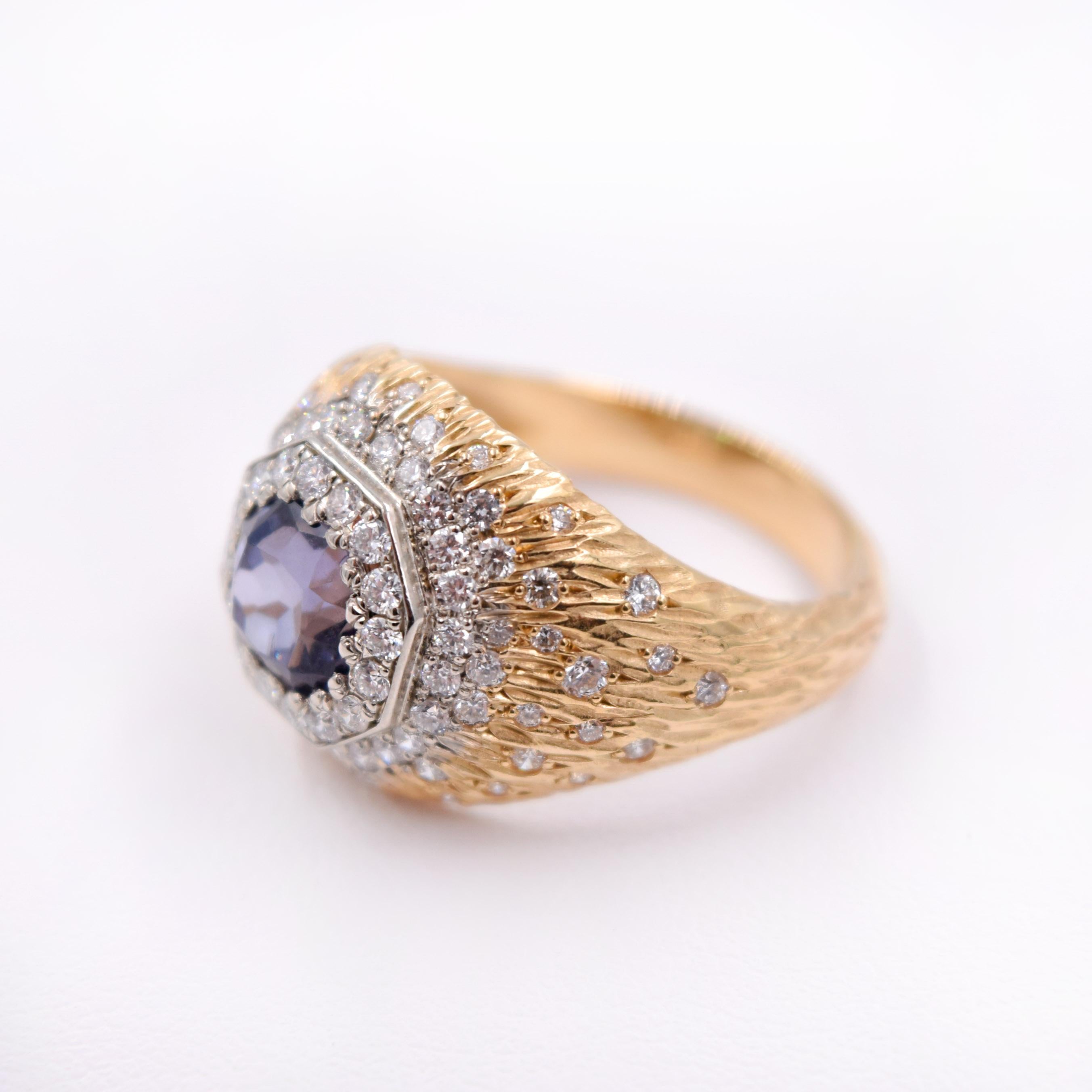 Contemporary Carl Priolo 1.75 Carat Blue Spinel and White Diamond Cocktail Ring 18 Karat Gold For Sale