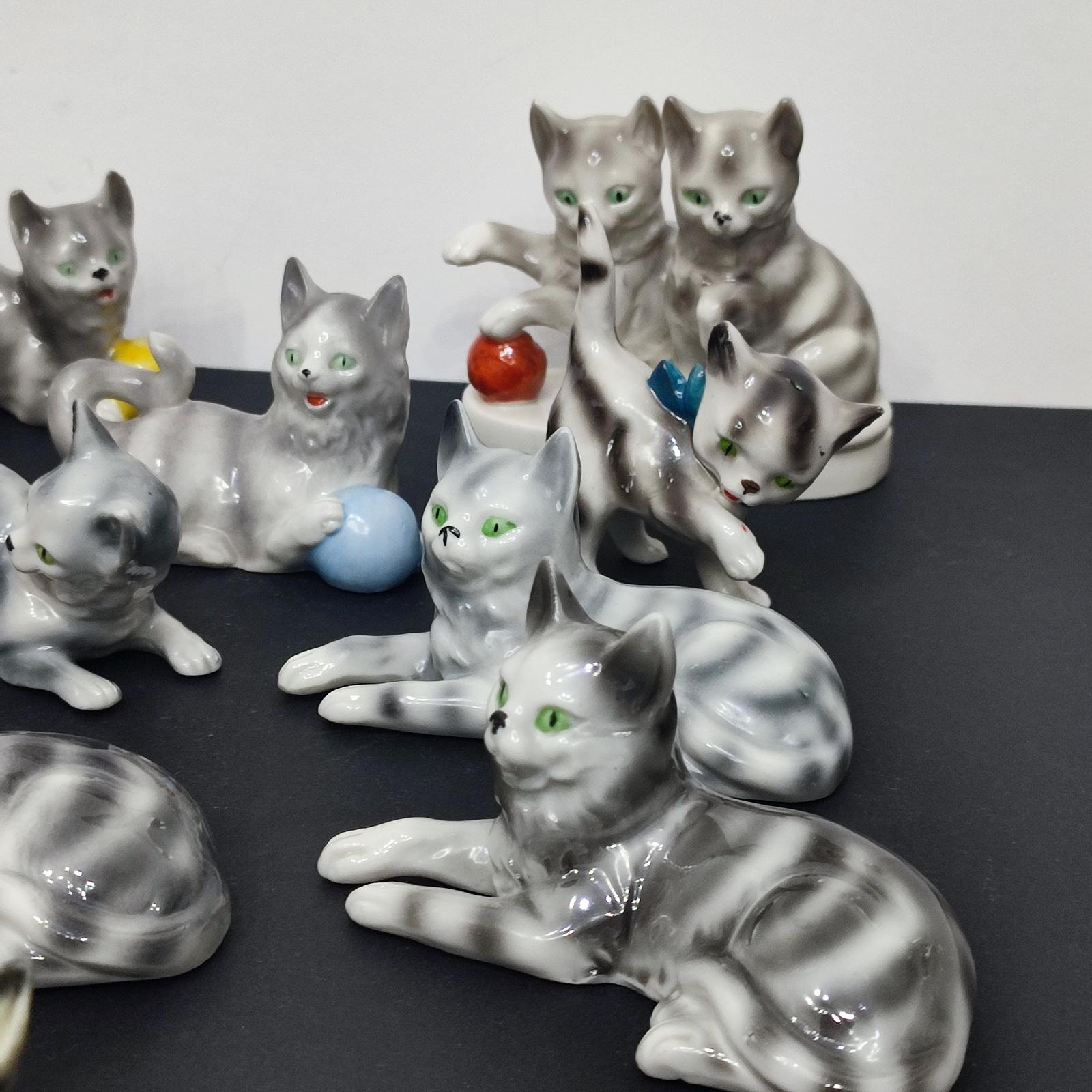 Carl Scheidig Gräfenthal Sammlung von Katzenfiguren, Deutschland 1940er Jahre (Handbemalt) im Angebot