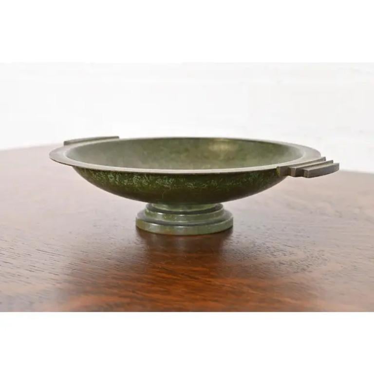 Américain Carl Sorensen Art Deco Verdigris Bronze Footed Centerpiece Bowl or Fruit Bowl en vente