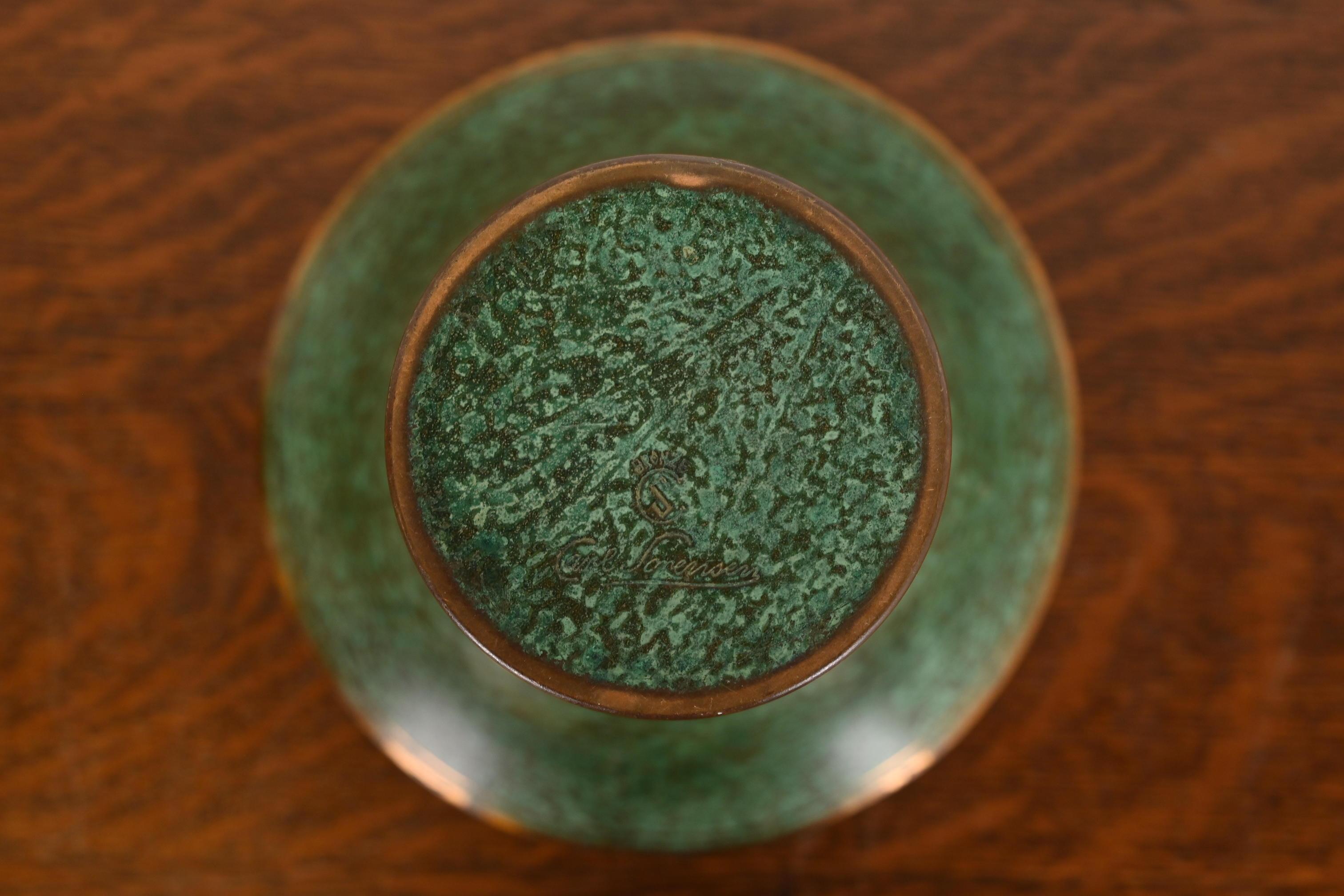 Carl Sorensen vase trompette Art déco en bronze vert-de-gris en vente 3