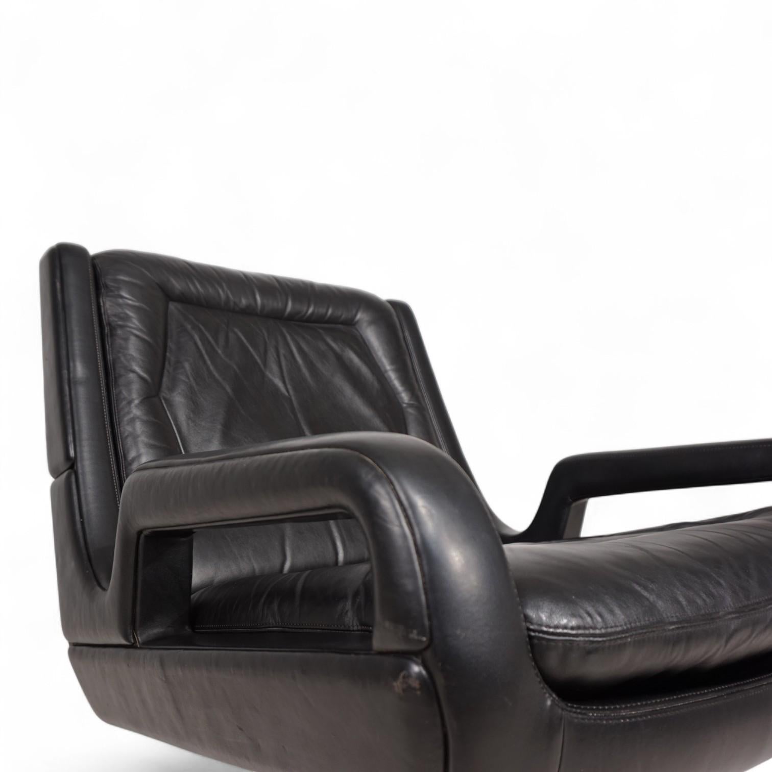 Allemand Chaise longue en cuir noir de Carl Straub, 1960 en vente