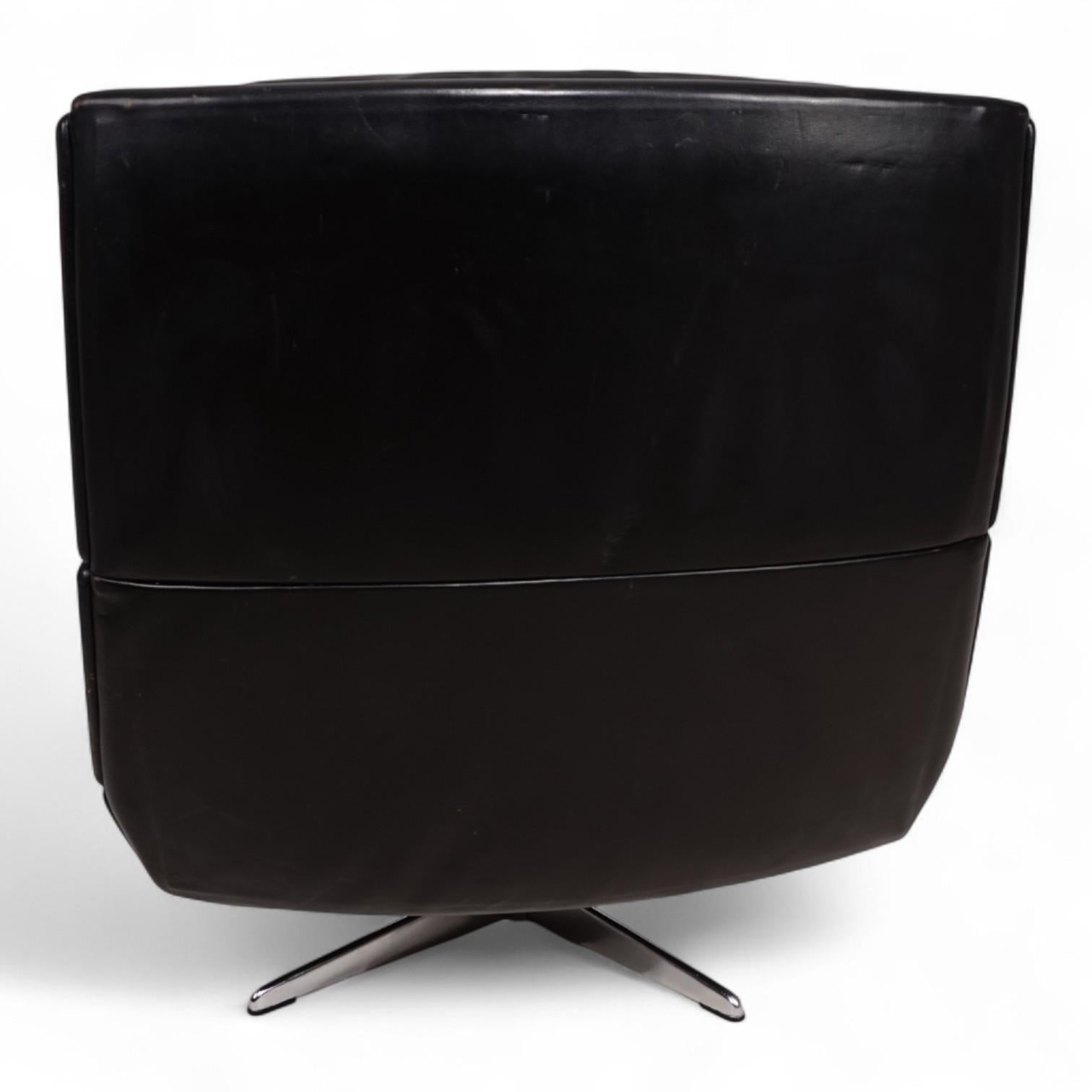 Milieu du XXe siècle Chaise longue en cuir noir de Carl Straub, 1960 en vente