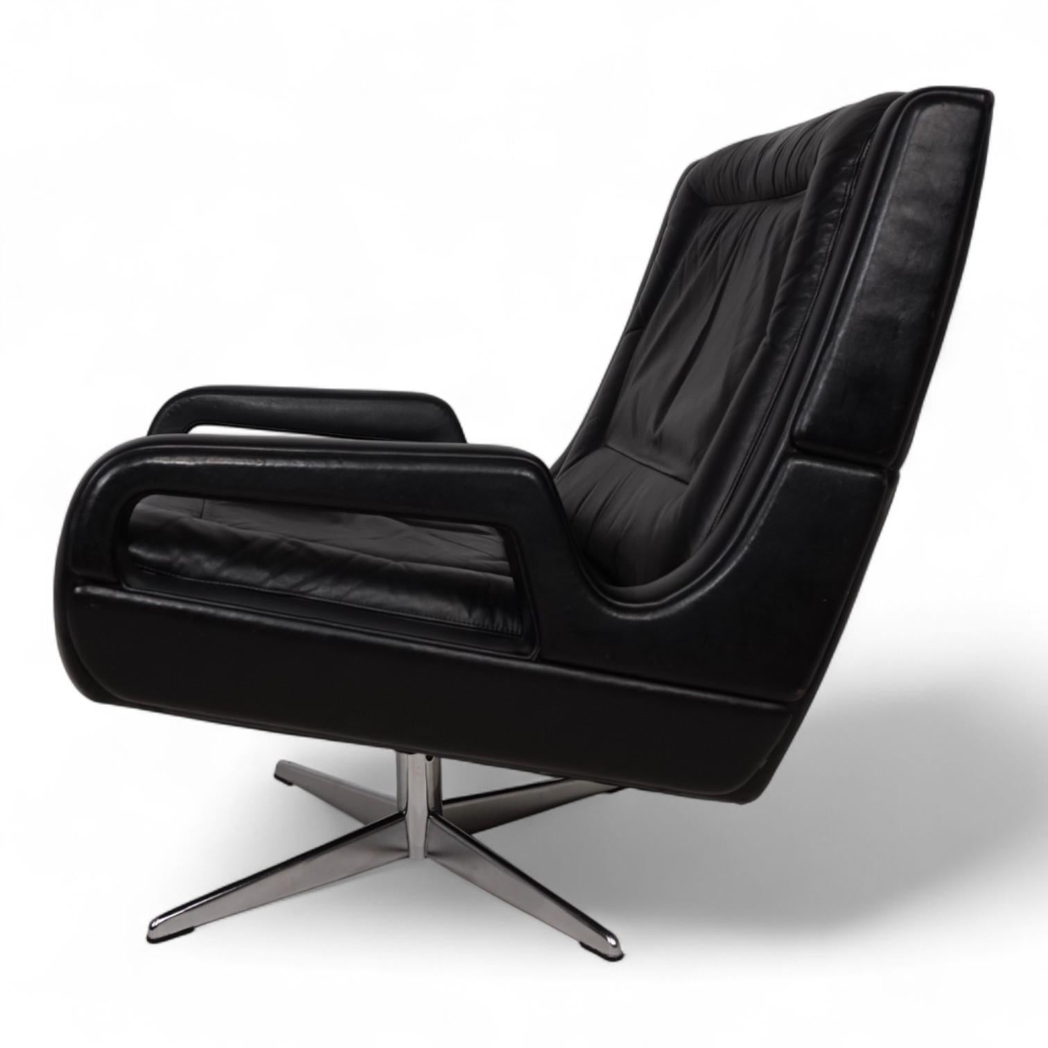 Chaise longue en cuir noir de Carl Straub, 1960 en vente 1