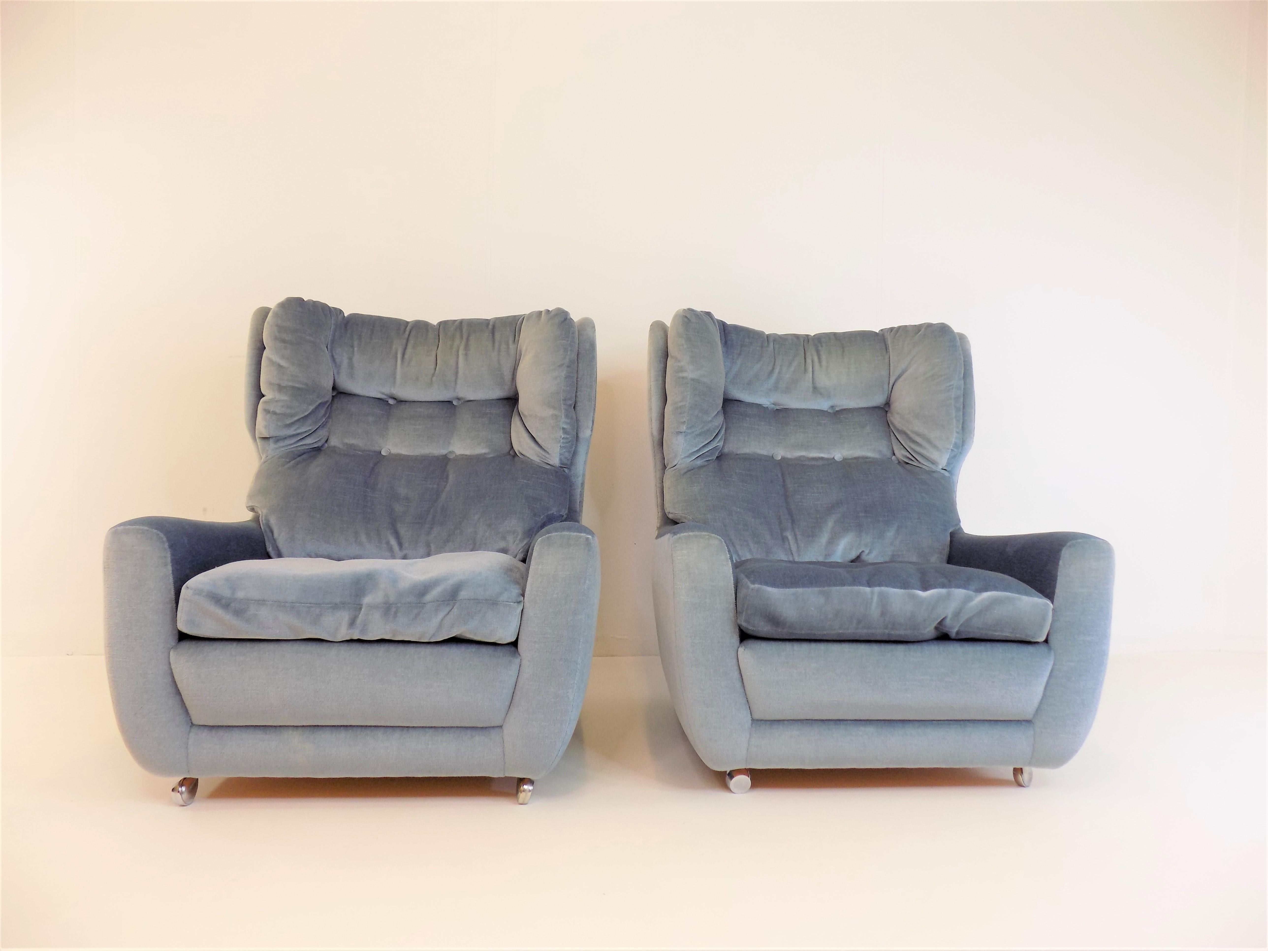 Mid-Century Modern Carl Straub Set of 2 Mohair Armchairs Ice Blue For Sale